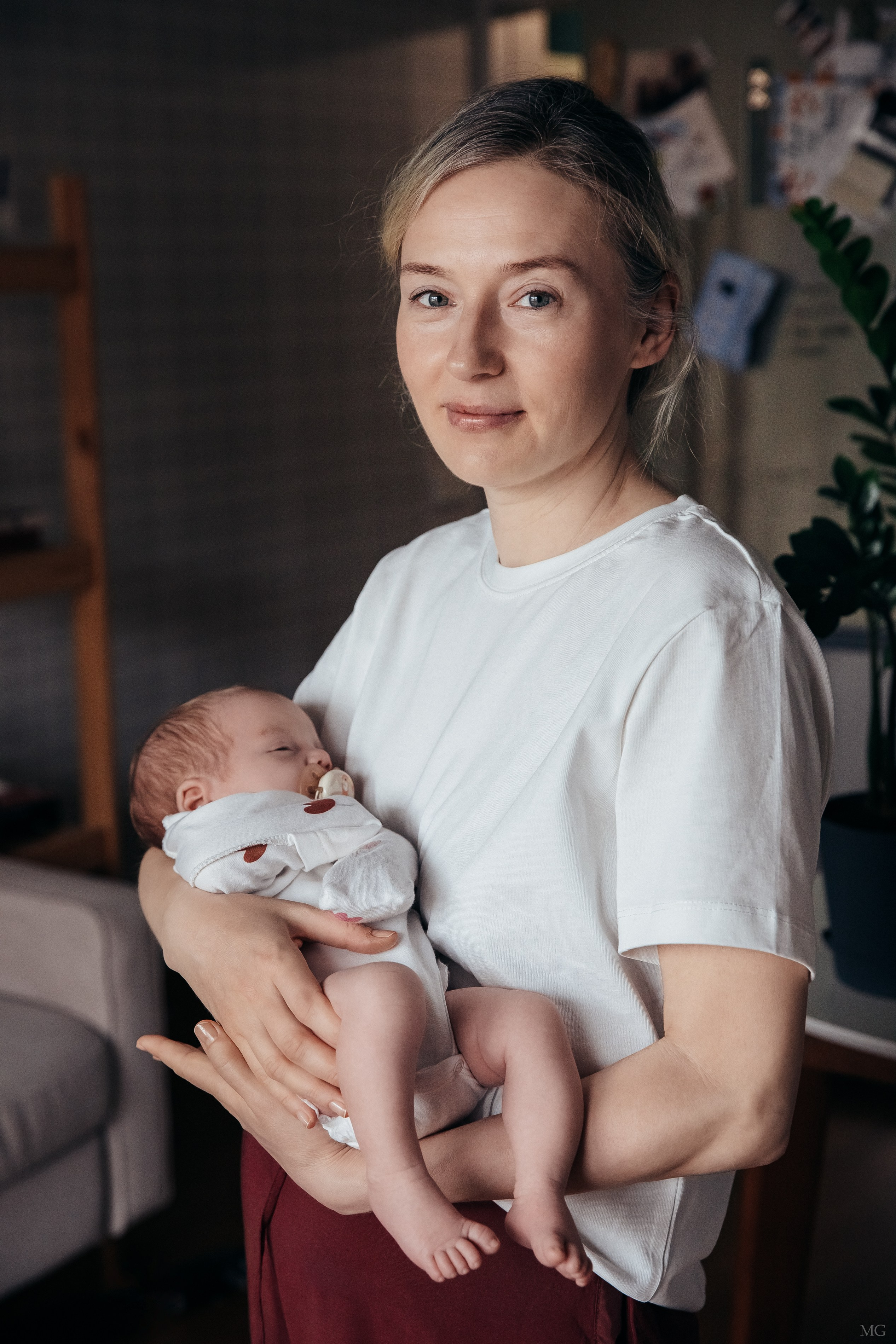 Верочка и родители. Маша Гонтарь Семейный домашний репортажный фотограф в Санкт-Петербурге