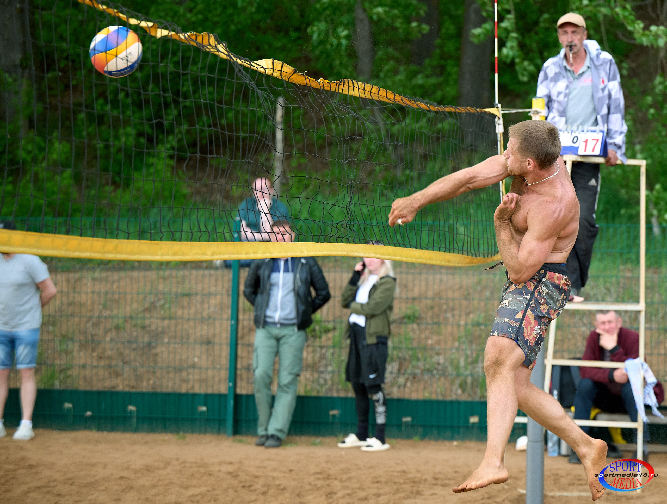 Пляжный волейбол. ПРИВОЛЖСКАЯ ЛИГА MIXT Ижевск 18.05.2025. Спортивный репортажный фотограф в Ижевске Сергей Мерзляков