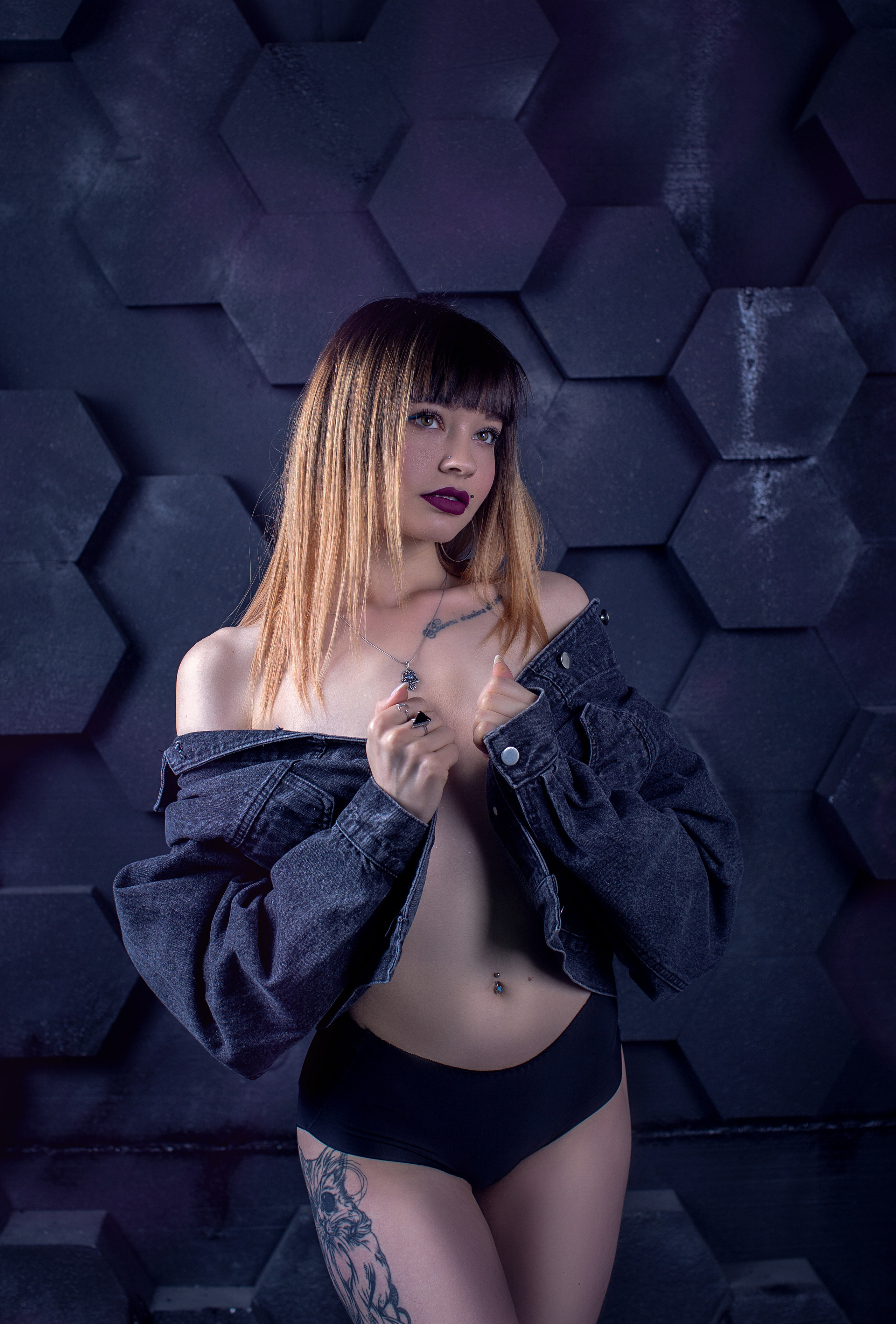 Ню и будуар фотосессии на Камчатке. Фотограф Камчатка