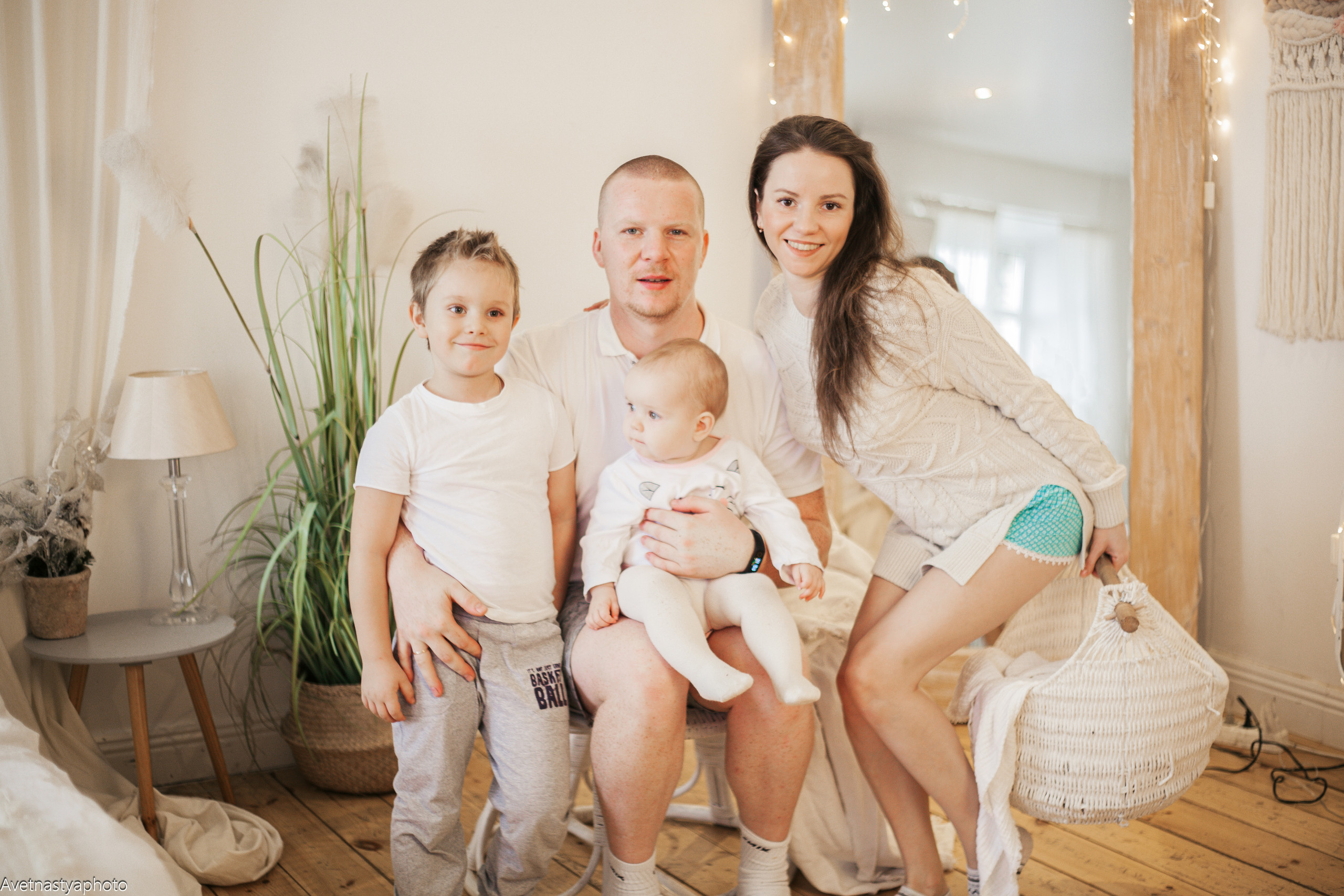 Семейная новогодняя фотосессия. Фотограф Анастасия Аветян. Санкт-Петербург