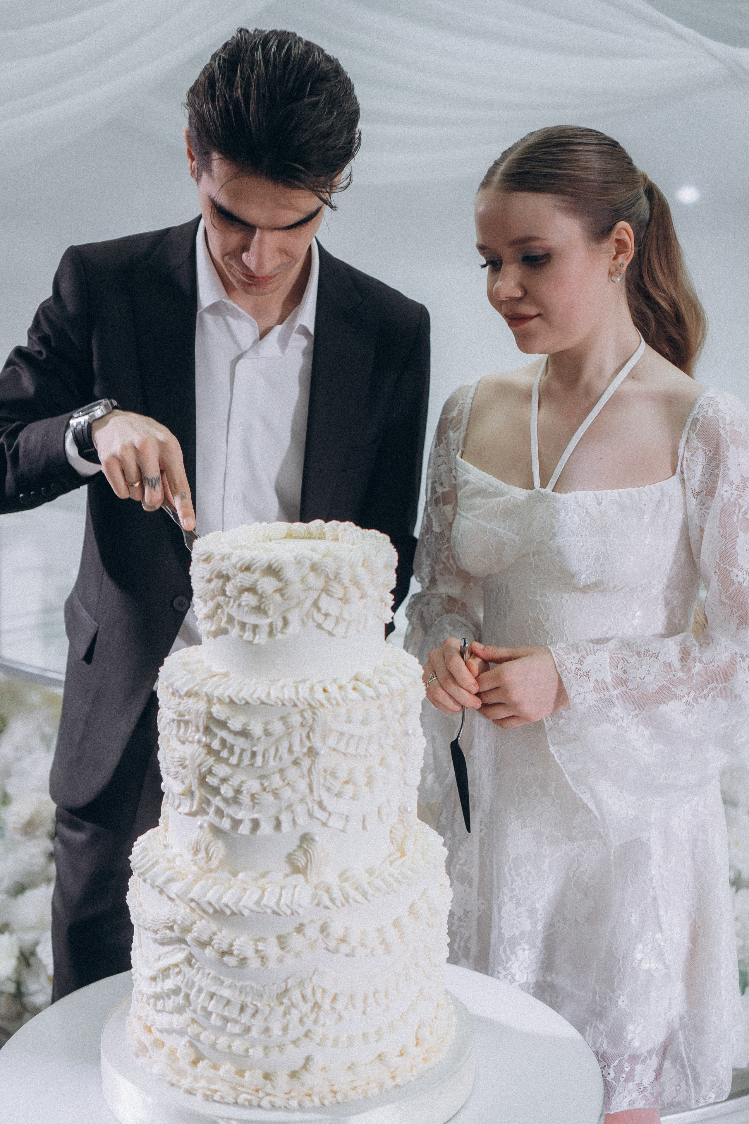 СВАДЕБНАЯ СЬЕМКА СБОРОВ В ОТЕЛЕ И ВЫЕЗД НА ЦЕРЕМОНИЮ (СНЯТО В СИБИРЕ В НИЖНЕВАРТОВСКЕ). Профессиональный фотограф, Санкт-Петербург — Виктория Богомолова