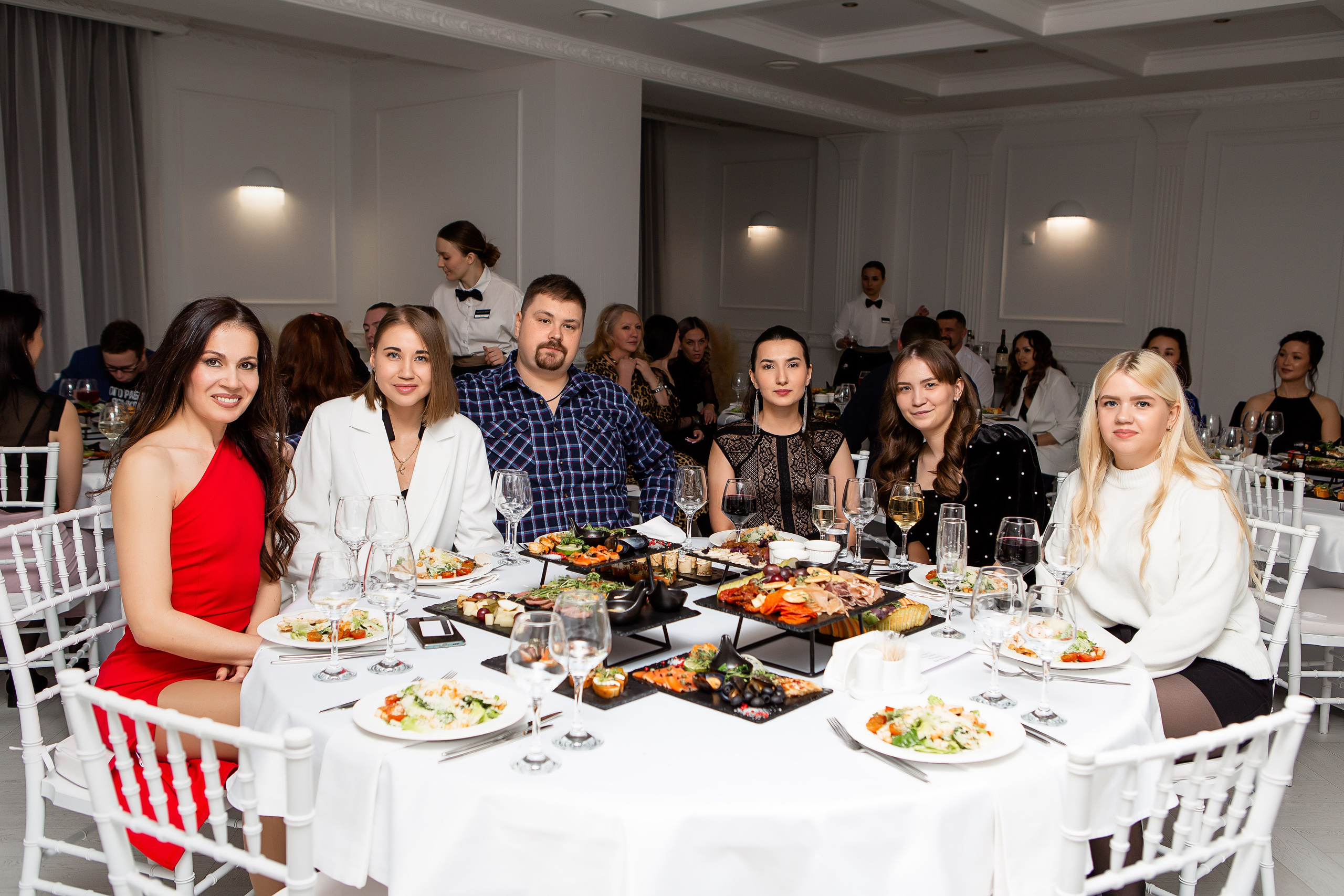 Юбилей стоматологии. Контент фотограф, съемка для маркетплейсов, фуд съемка и репортажи в Новосибирске Ралия Галеева