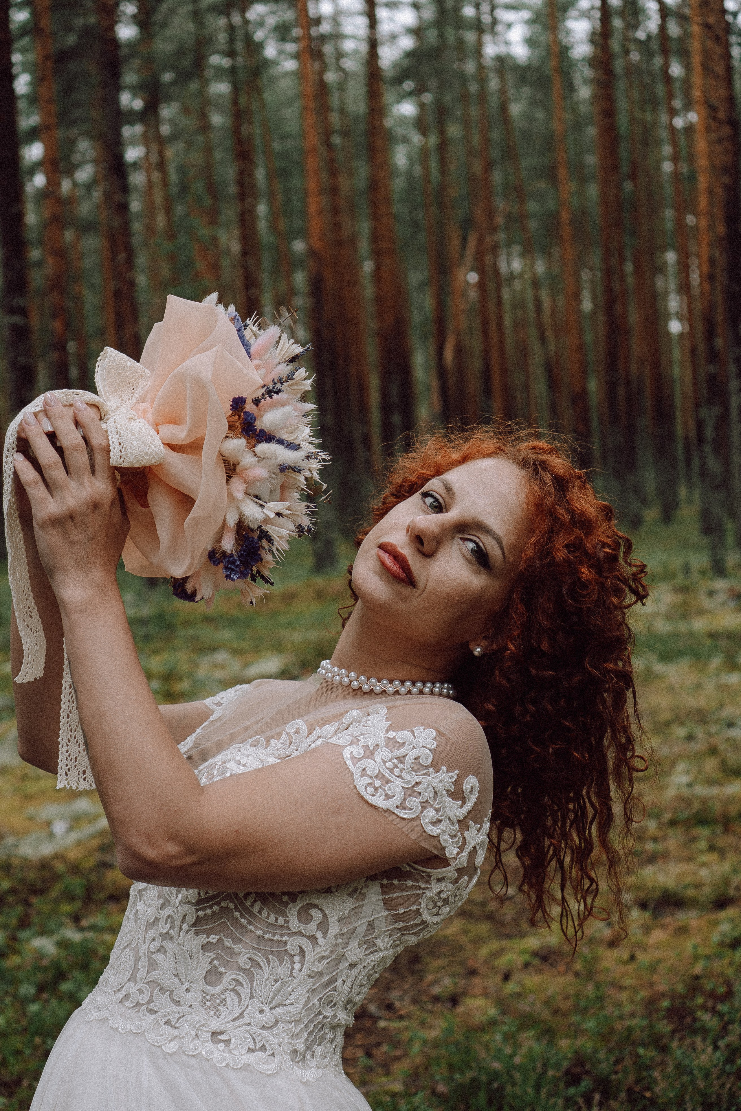 СВАДЕБНАЯ ФОТОСЕССИИЯ ПАРЫ В ГОРОДЕ ПРИОЗЕРСК В СОСНОВОМ ЛЕСУ И С ПИКАПОМ. Профессиональный фотограф, Санкт-Петербург — Виктория Богомолова
