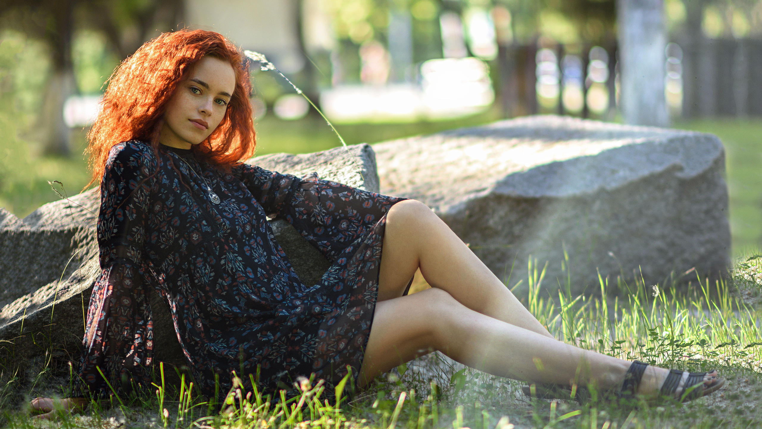 Уличный женский портрет в Тюмени фотограф Павлюк Александр. Фотограф Тюмень Павлюк Александр