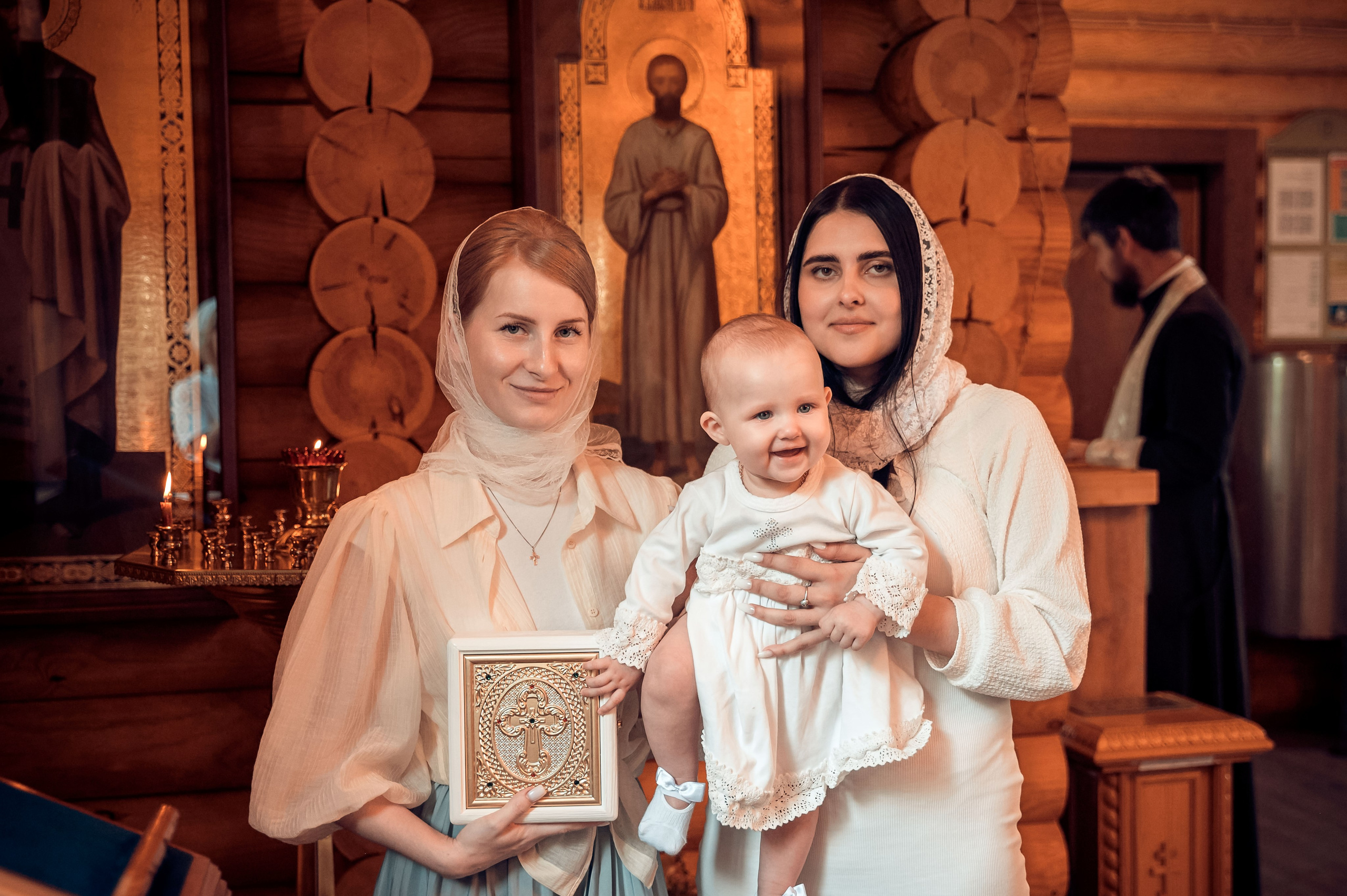 Храм преподобного Алексия человека Божия. Фотограф на Таинство Венчания и Крещения в Краснодаре Абрамова Людмила