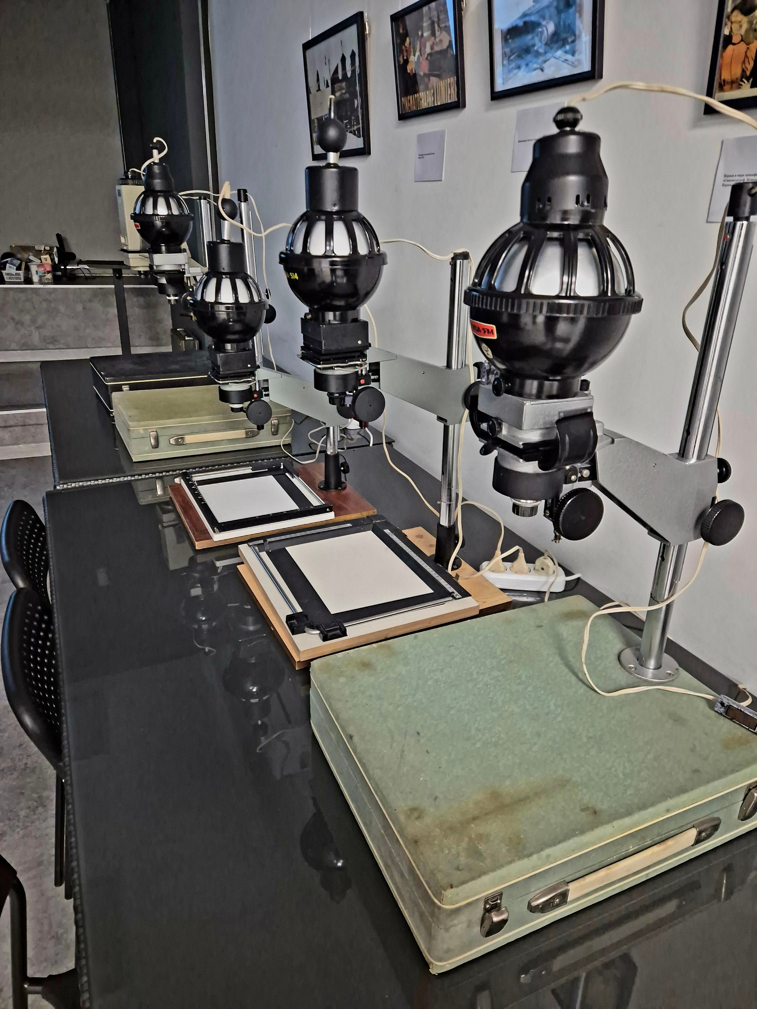 Небольшой, но очень интересный музей фотографии. Экспонаты из истории фотодела и прежних веков, и моего детства