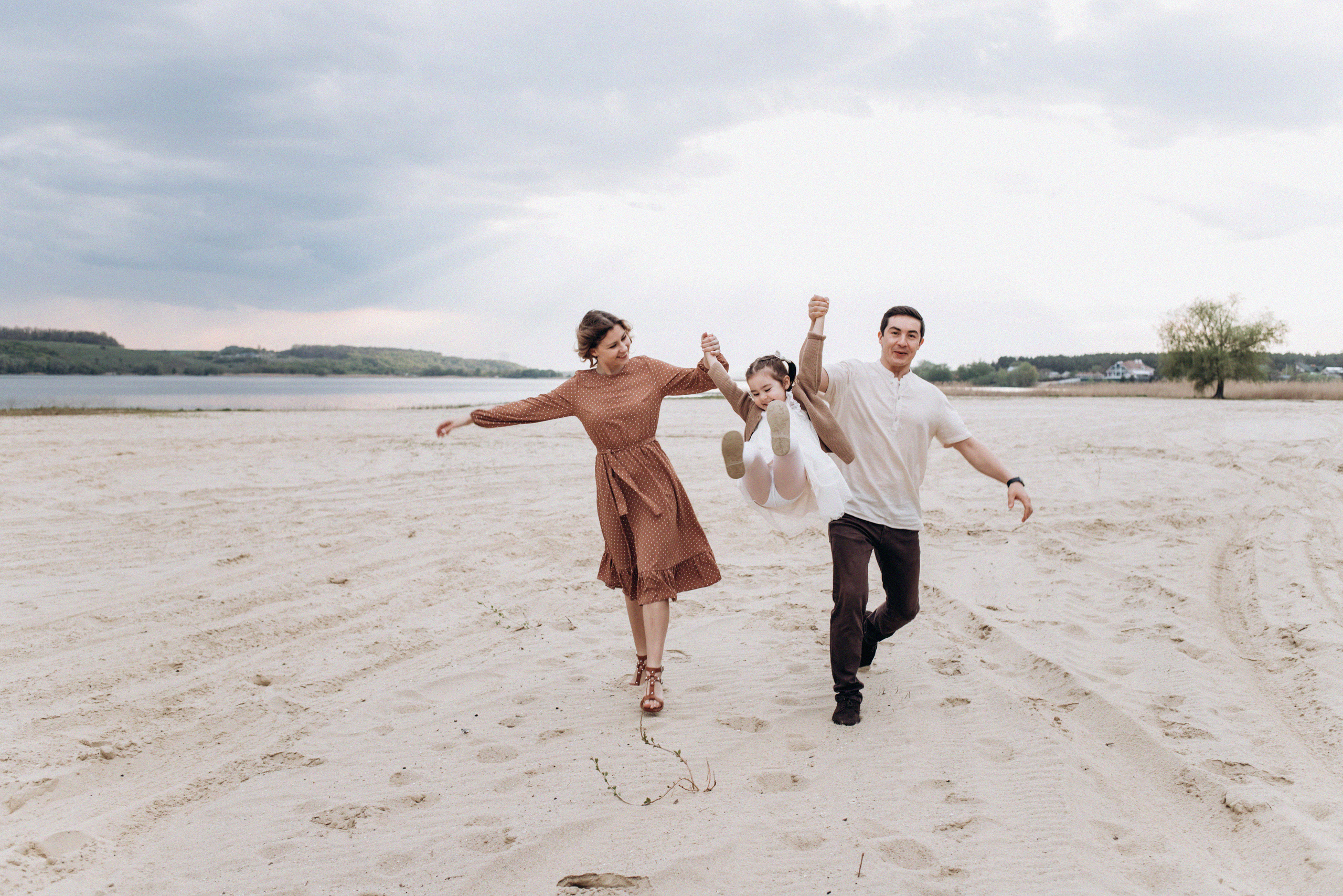 Наташа, Ришат и маленькая Злата. Семейный фотограф Виолла Платонова Белгород