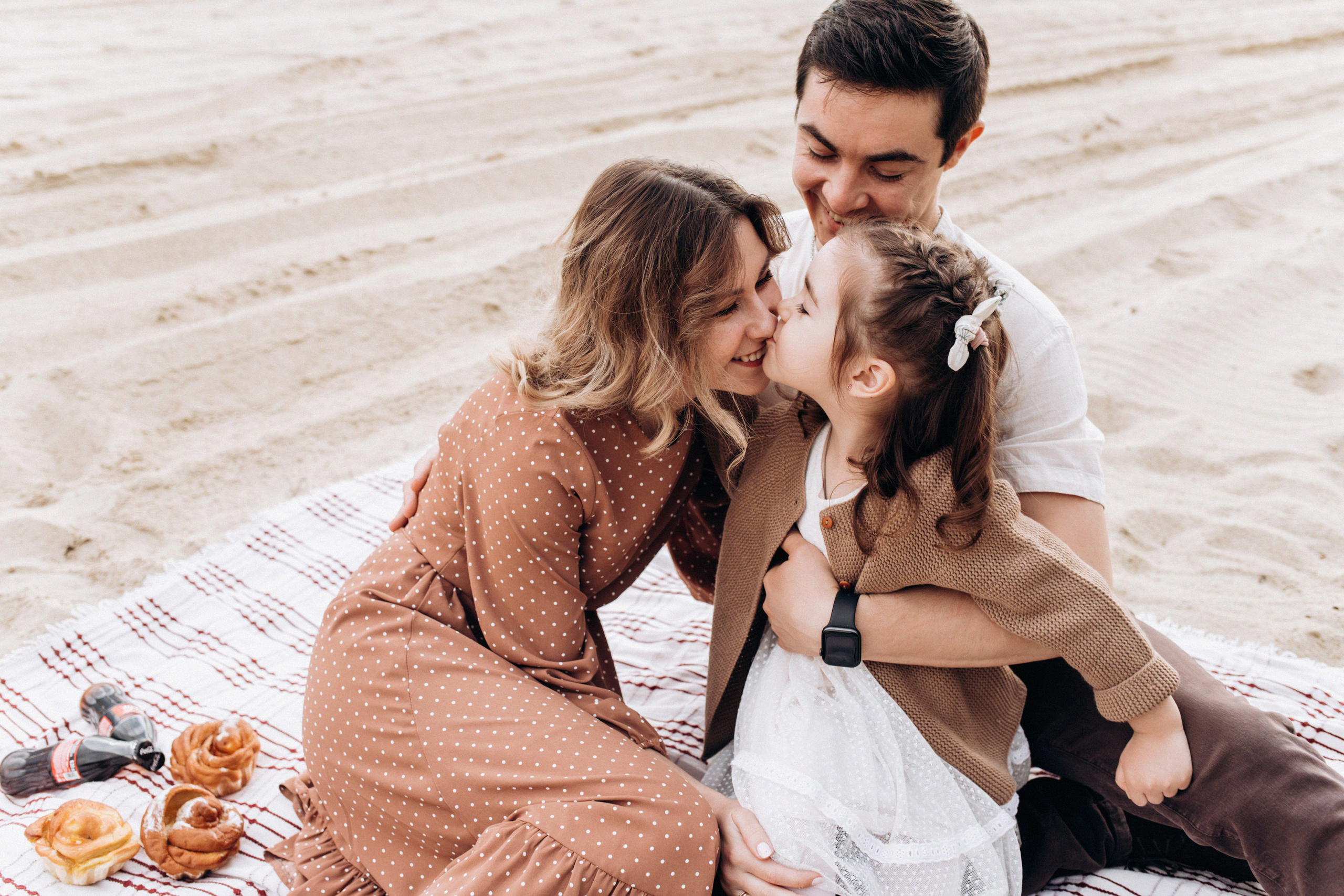 Наташа, Ришат и маленькая Злата. Семейный фотограф Виолла Платонова Белгород