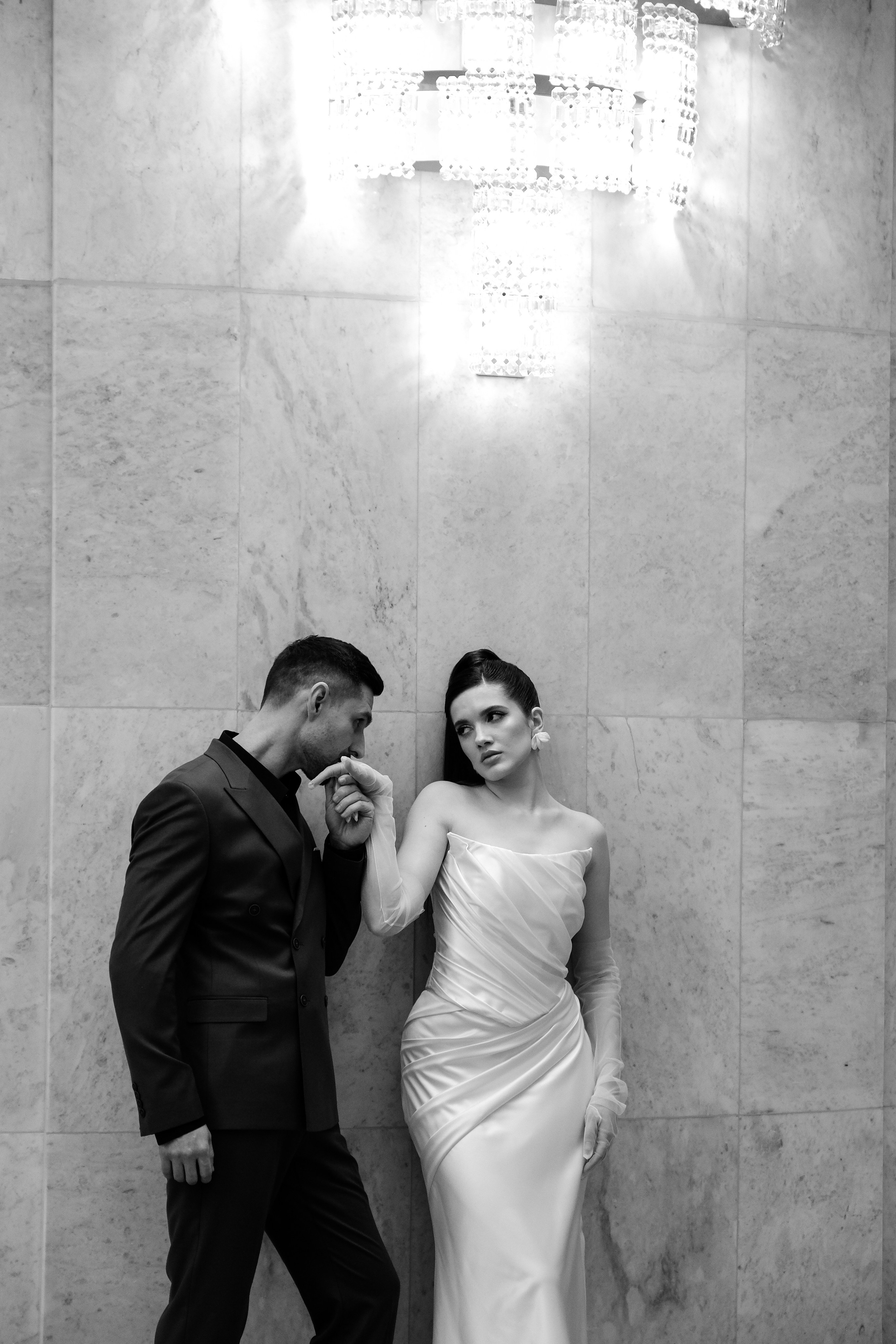 Свадебная фотосессия в театре драмы имени Наума Орлова. Свадебный фотограф в Челябинске Сырчикова Наталья