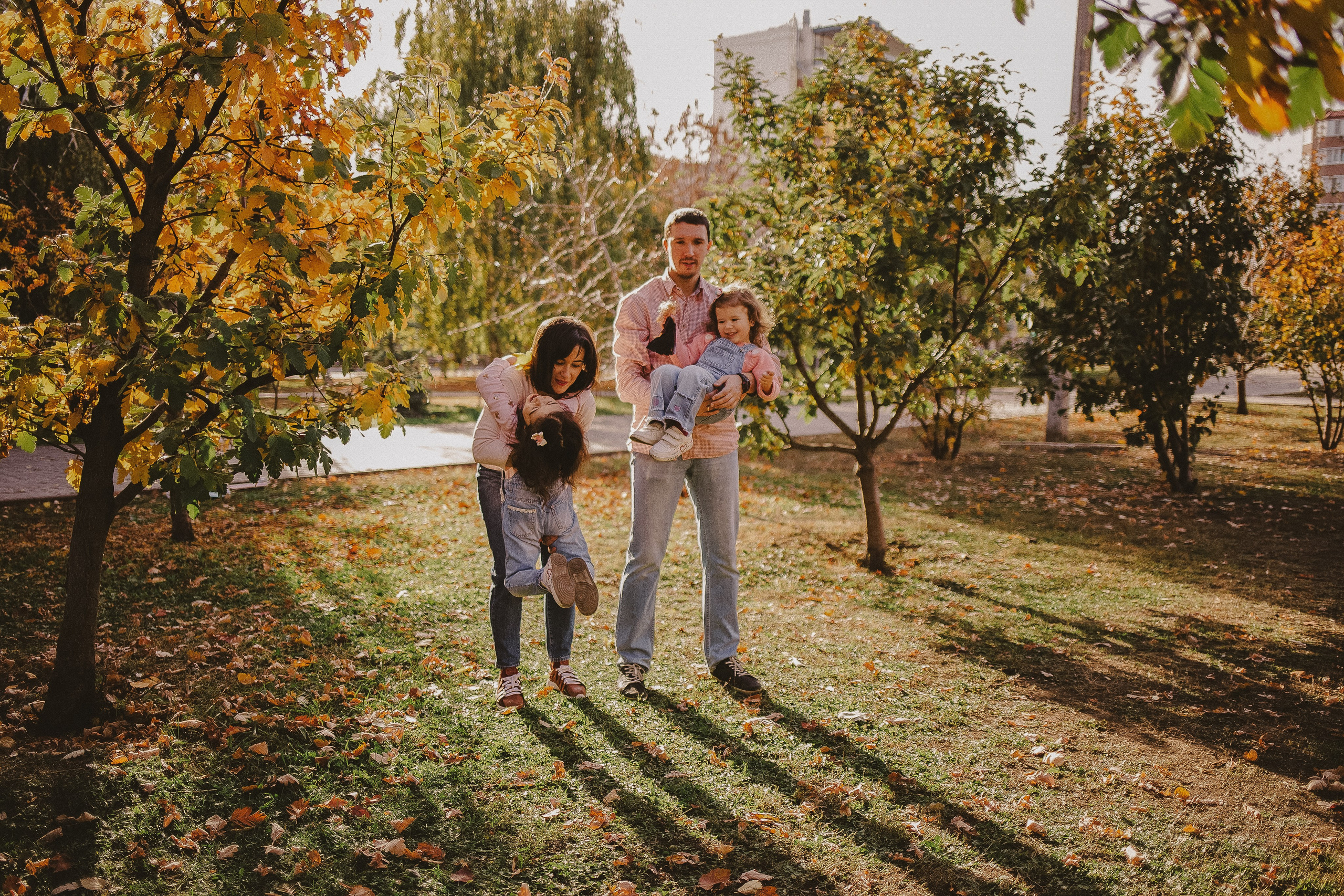 Зарина, Олег и дочки. Семейный фотограф в Самаре