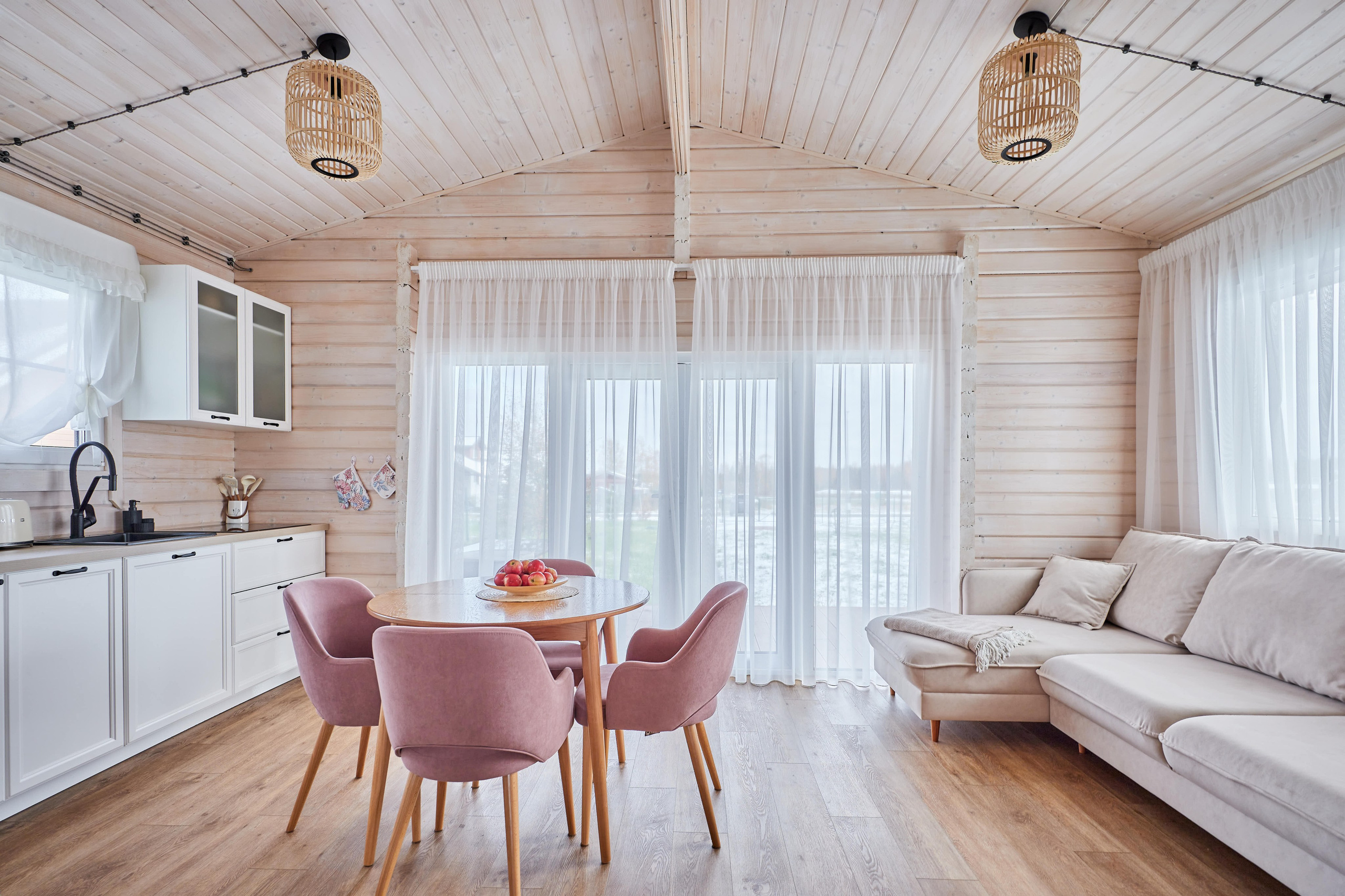 Гостевой дом в Ориенбауме. Photographer in Tbilisi Saint-Petersburg Worldwide — Elena Golubeva