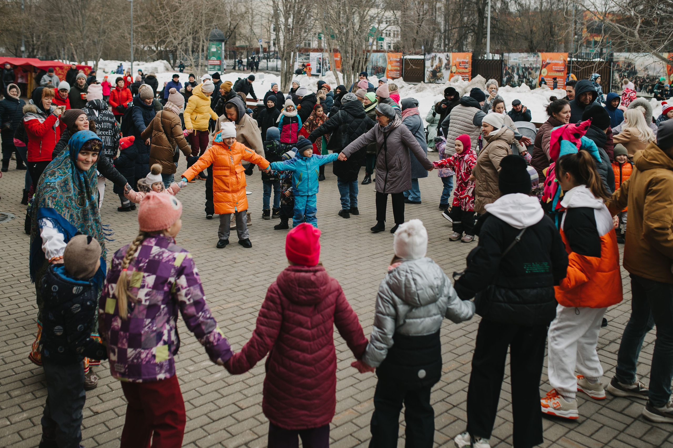 Культмассовые мероприятия. Фотограф Людмила Оюн