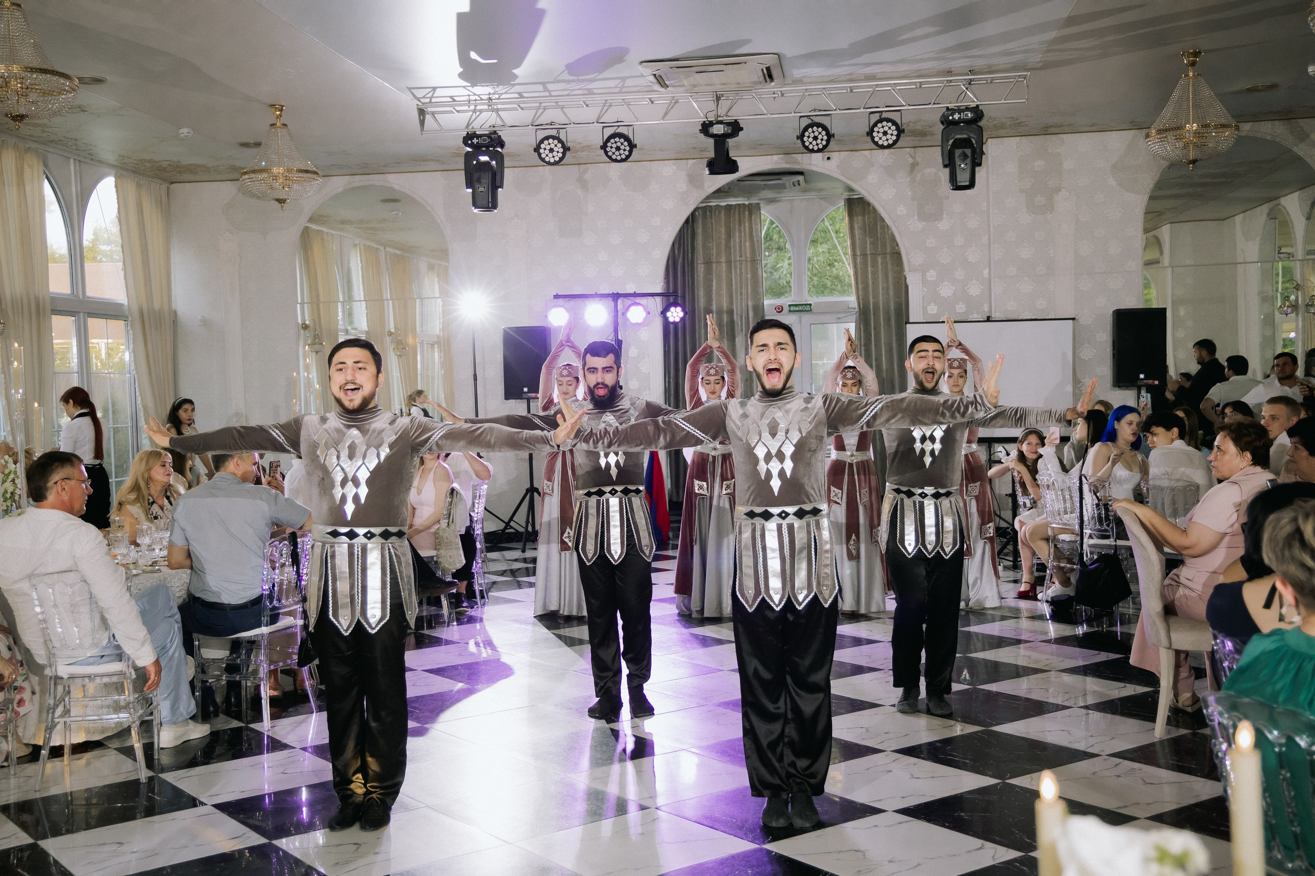 Свадебный день Лины и Роберта. Свадебная фотография. Арина Рубах