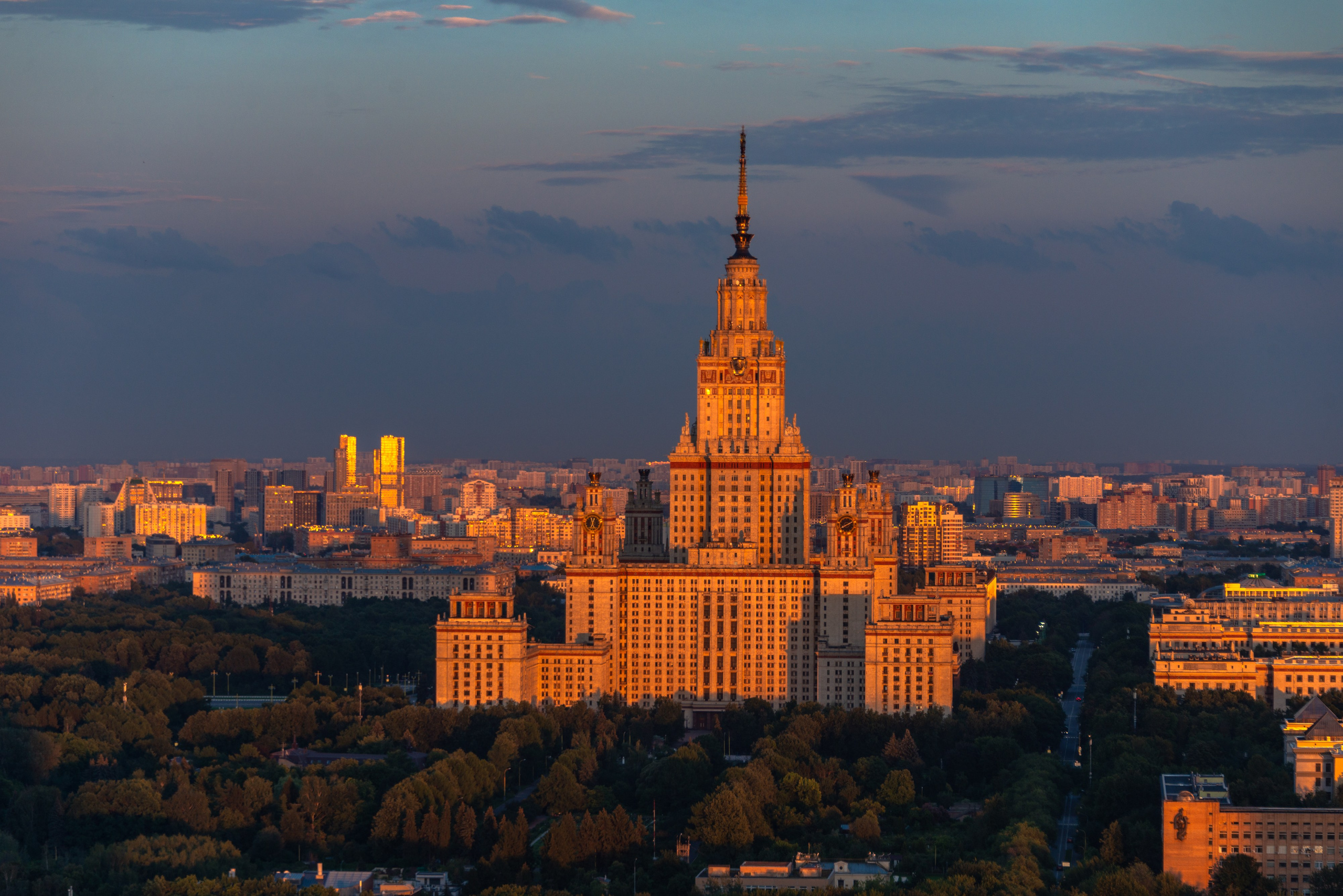 Просто на крышу. Фотограф Лара Кучина