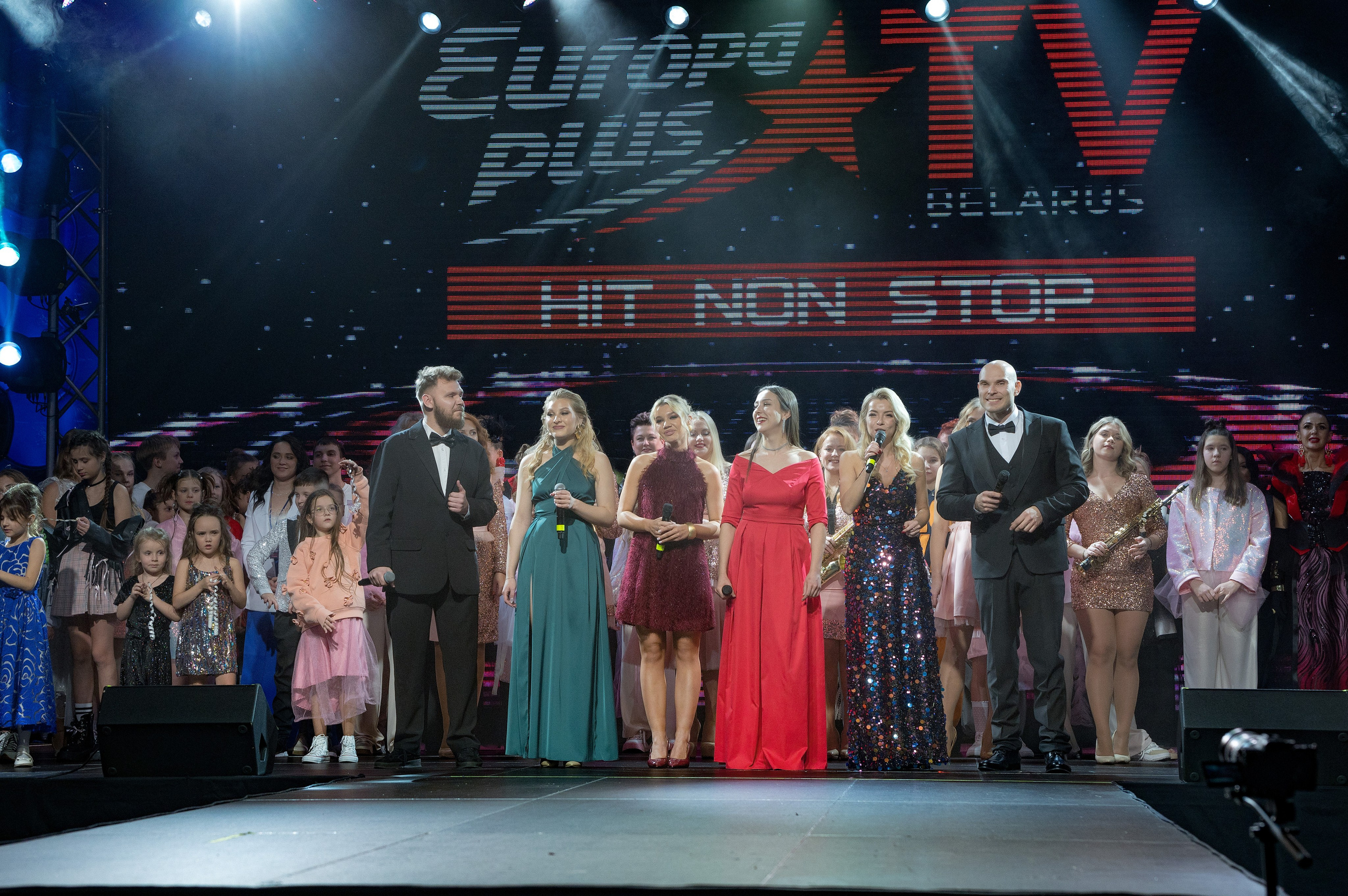 Большая новогодняя тусовка. Фотоуслуги, услуги фотографа, фотографирование важных событий