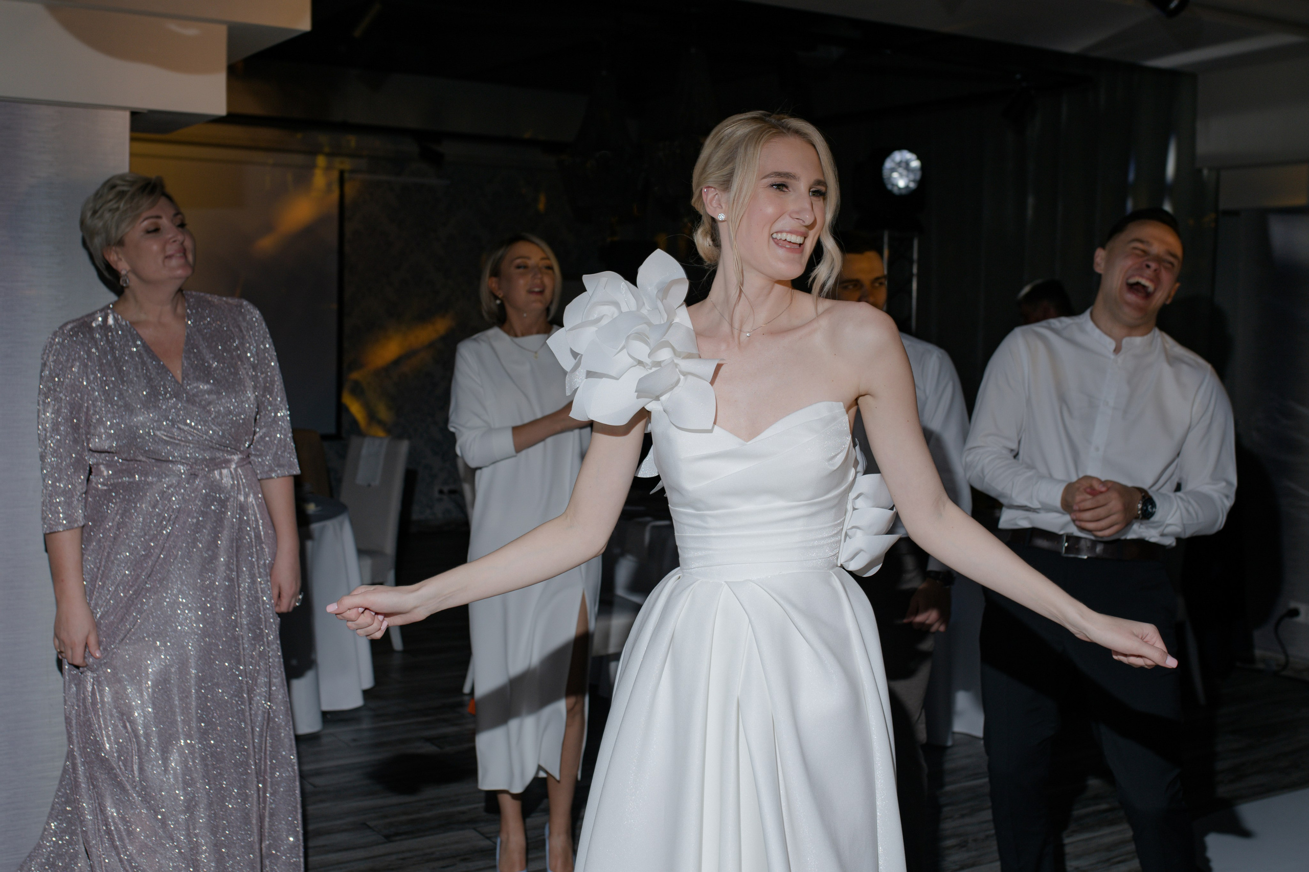 Коля-Карина — Ресторан Dieci (Екатеринбург). Свадебный фотограф Екатеринбург/Челябинск — Любовь Волохова