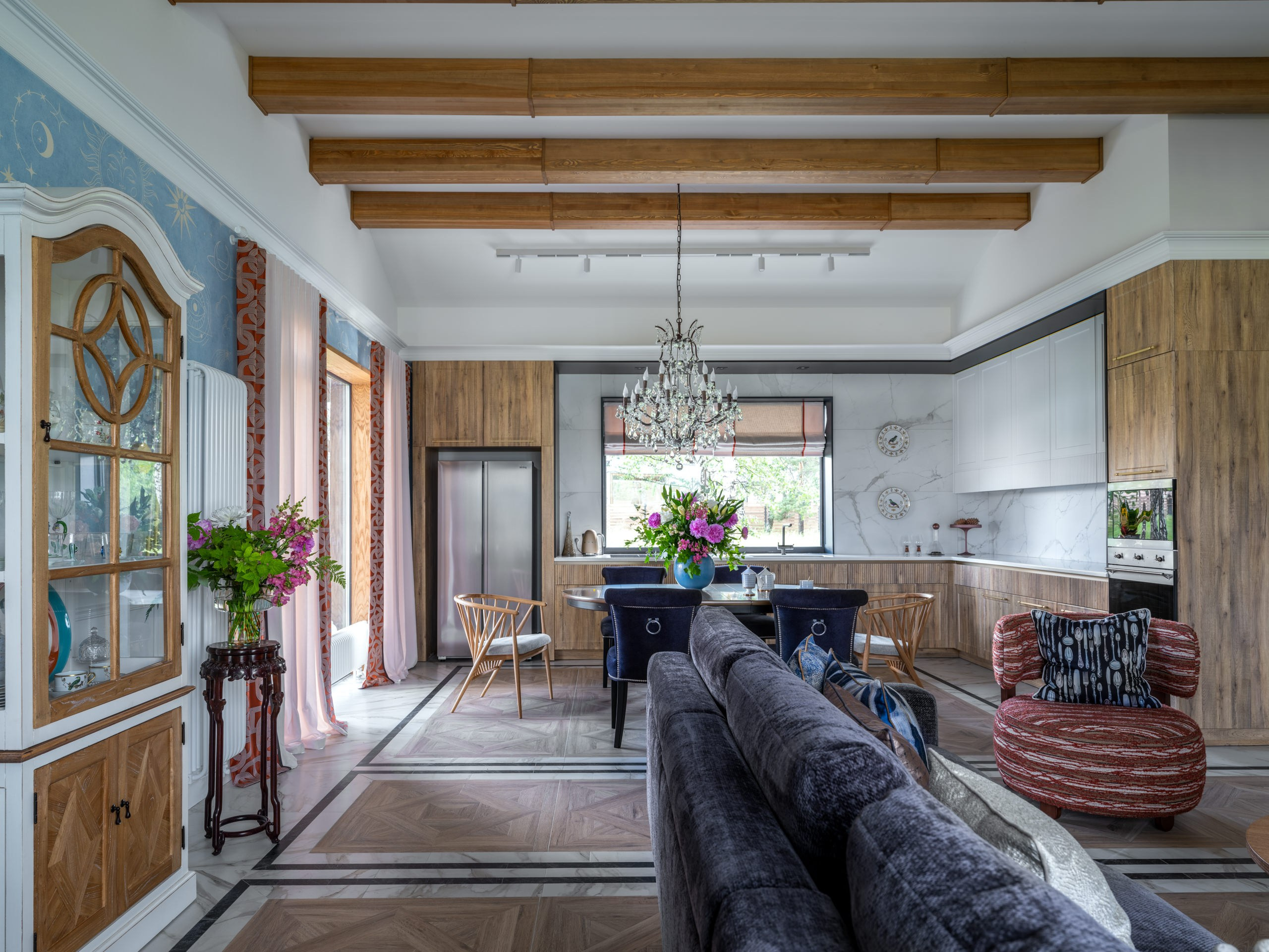 Дом телеведущий Чебыкиной Ольги, выполненный по проекту Созыкиной Дарьи. Коваль Илья — Интерьерный и архитектурный фотограф