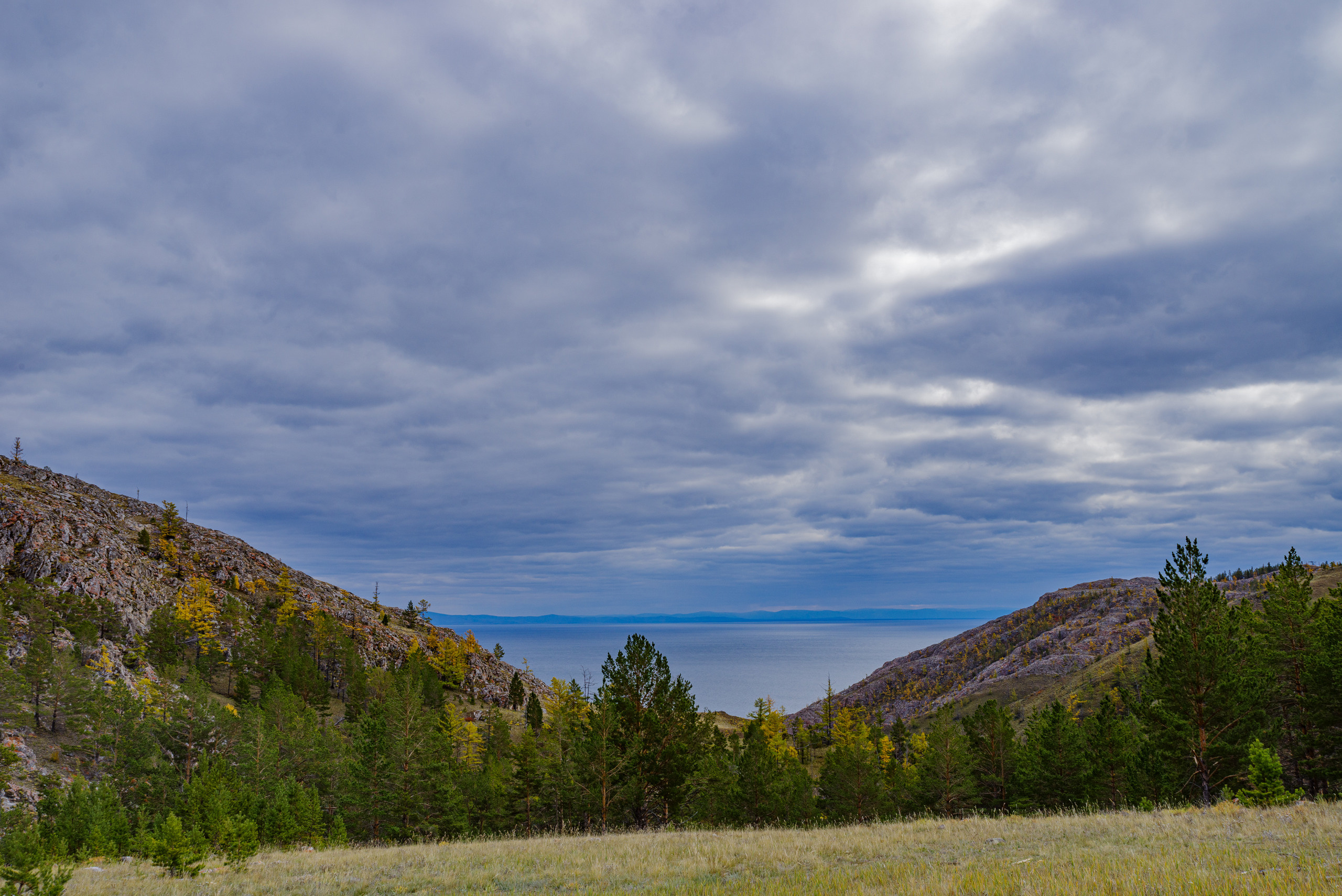 Октябарь Байкал. Семейный и свадебный фотограф в Иркутске Максим Жигалов