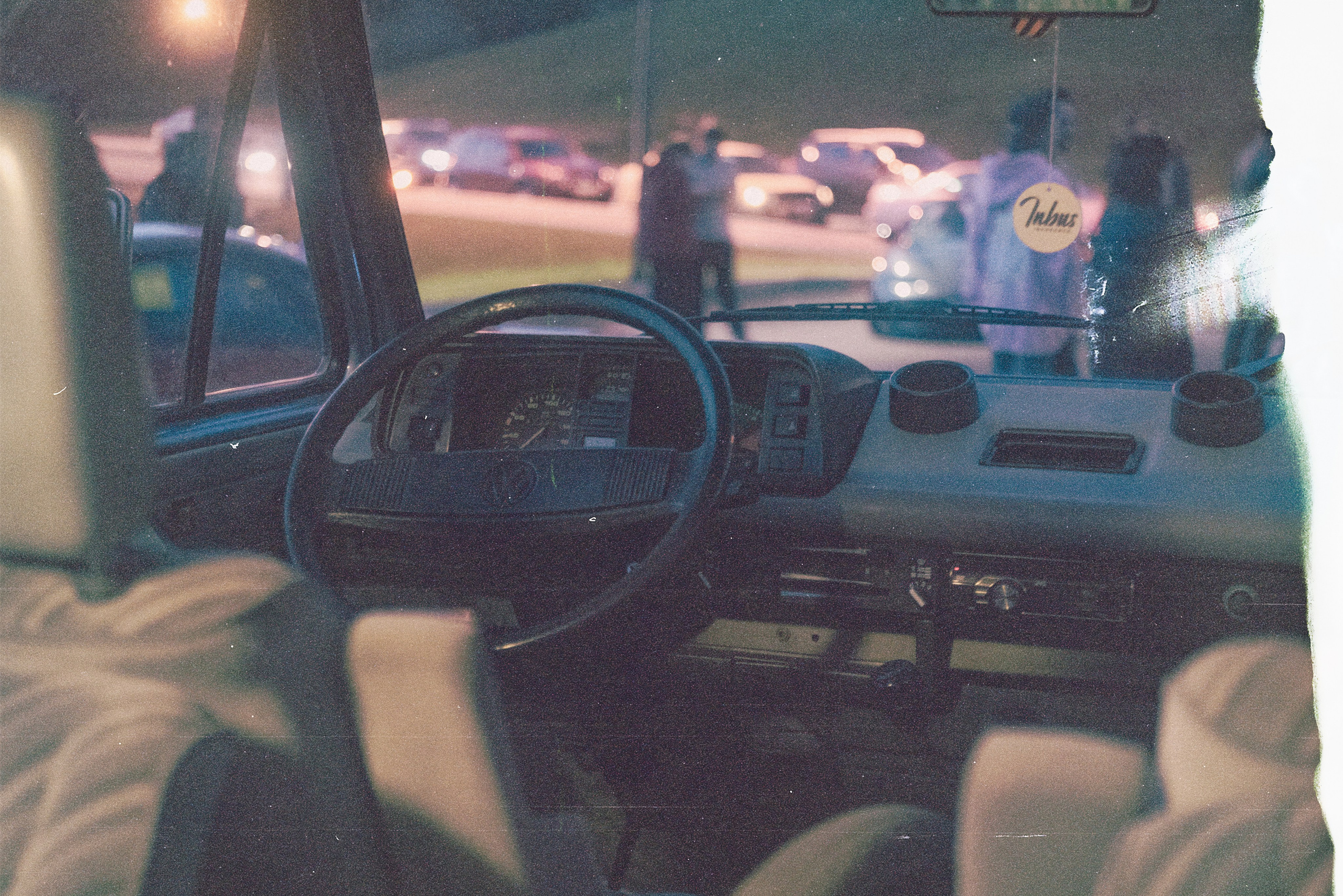 Репортажная фотосъёмка SMD Weekend в Калуге обработанные под плёнку