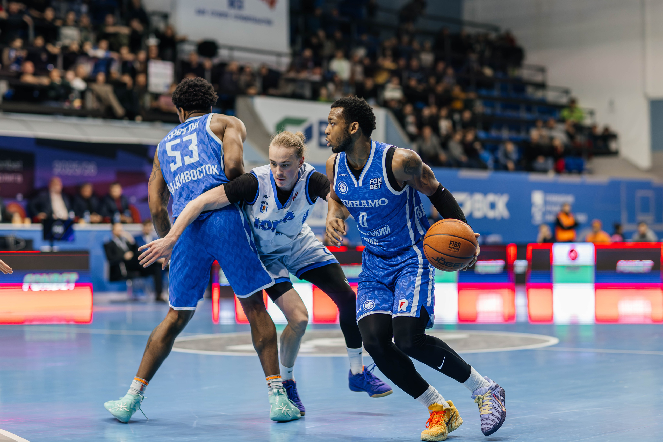 Баскетбол — Динамо. Репортажный и свадебный фотограф во Владивостоке Максим Цой