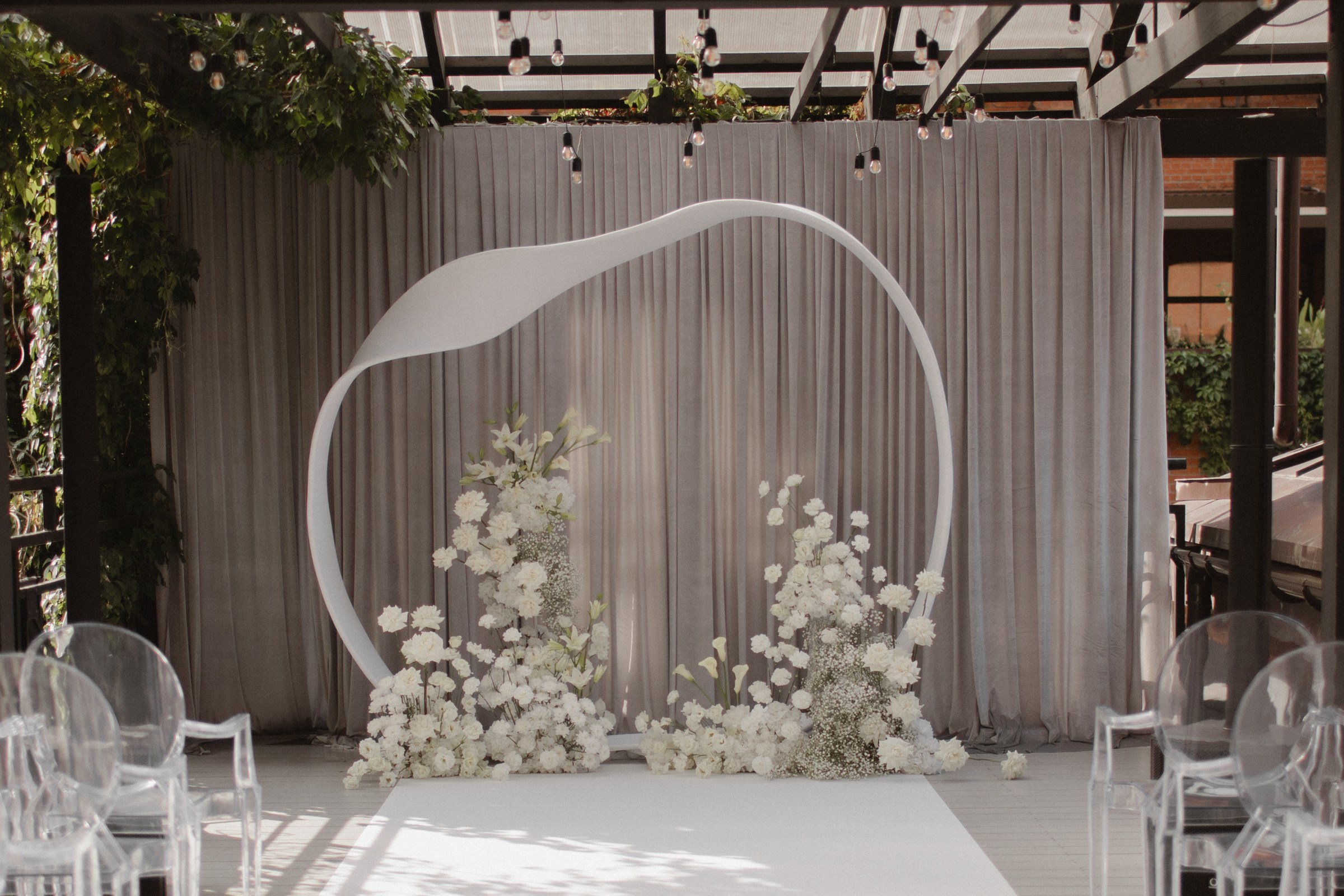 Собираемся на свадьбу вместе с фотосессией для двоих на утренние сборы. Свадебный, репортажный и портретный фотограф Сочи, Краснодар. Александра Зайцева