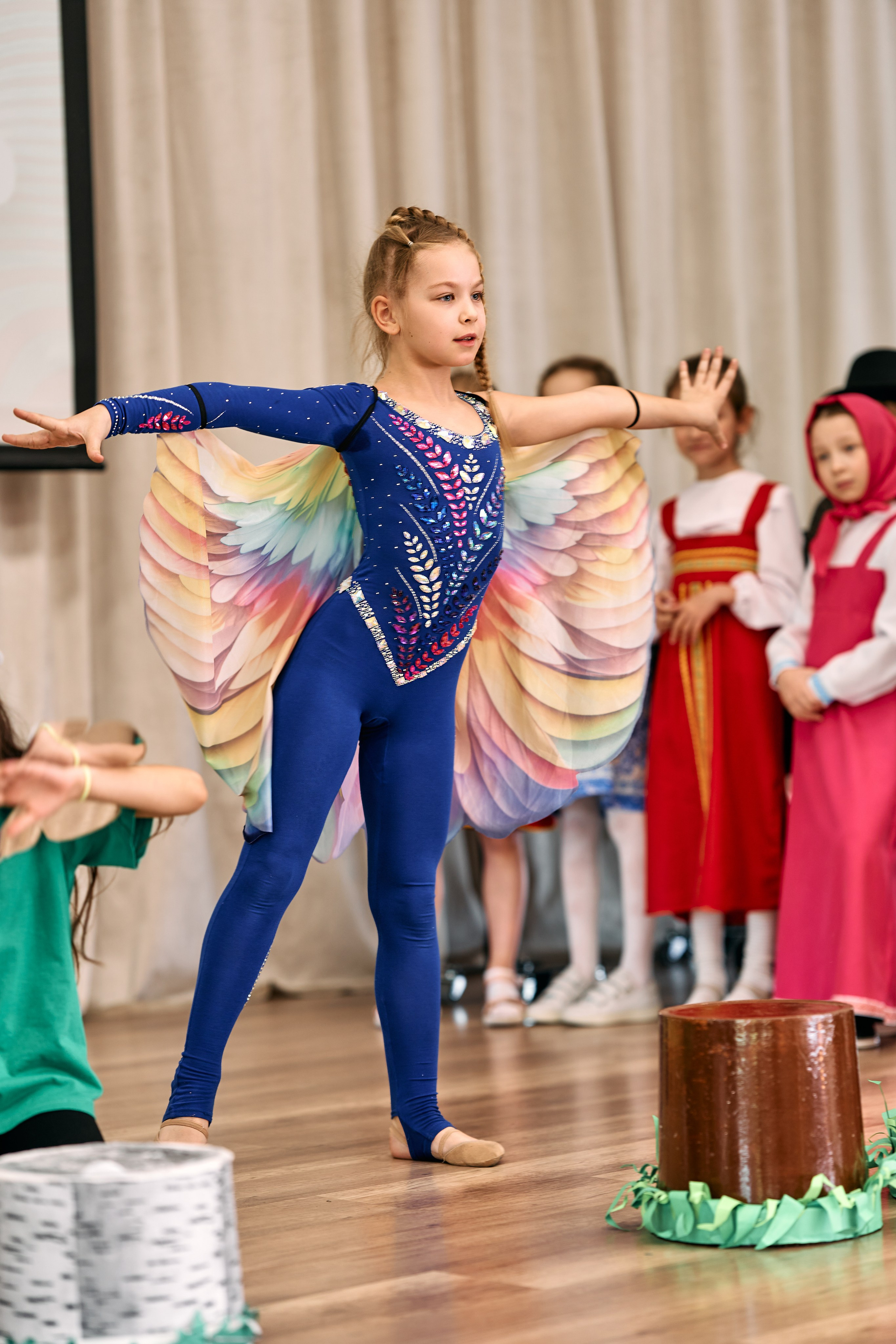 Жар-птица в школьном спектакле