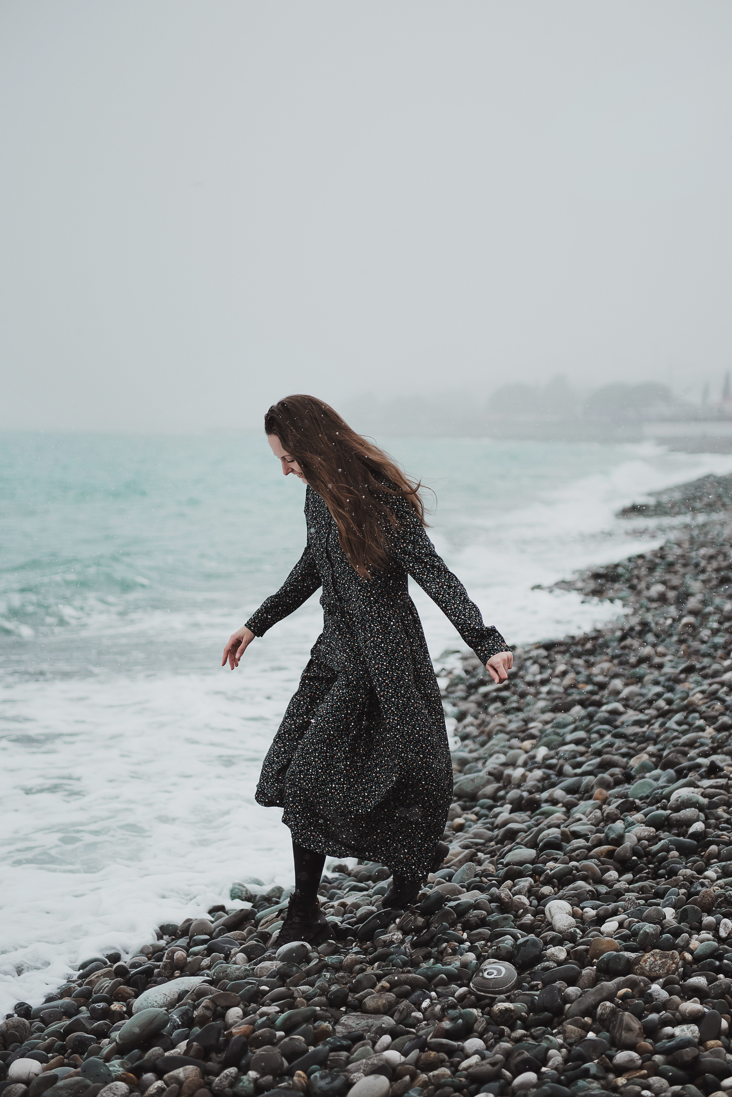 Лена и море. Сочи. Март. Свадебный и семейный фотограф в Воронеже Алёна Пшеничная