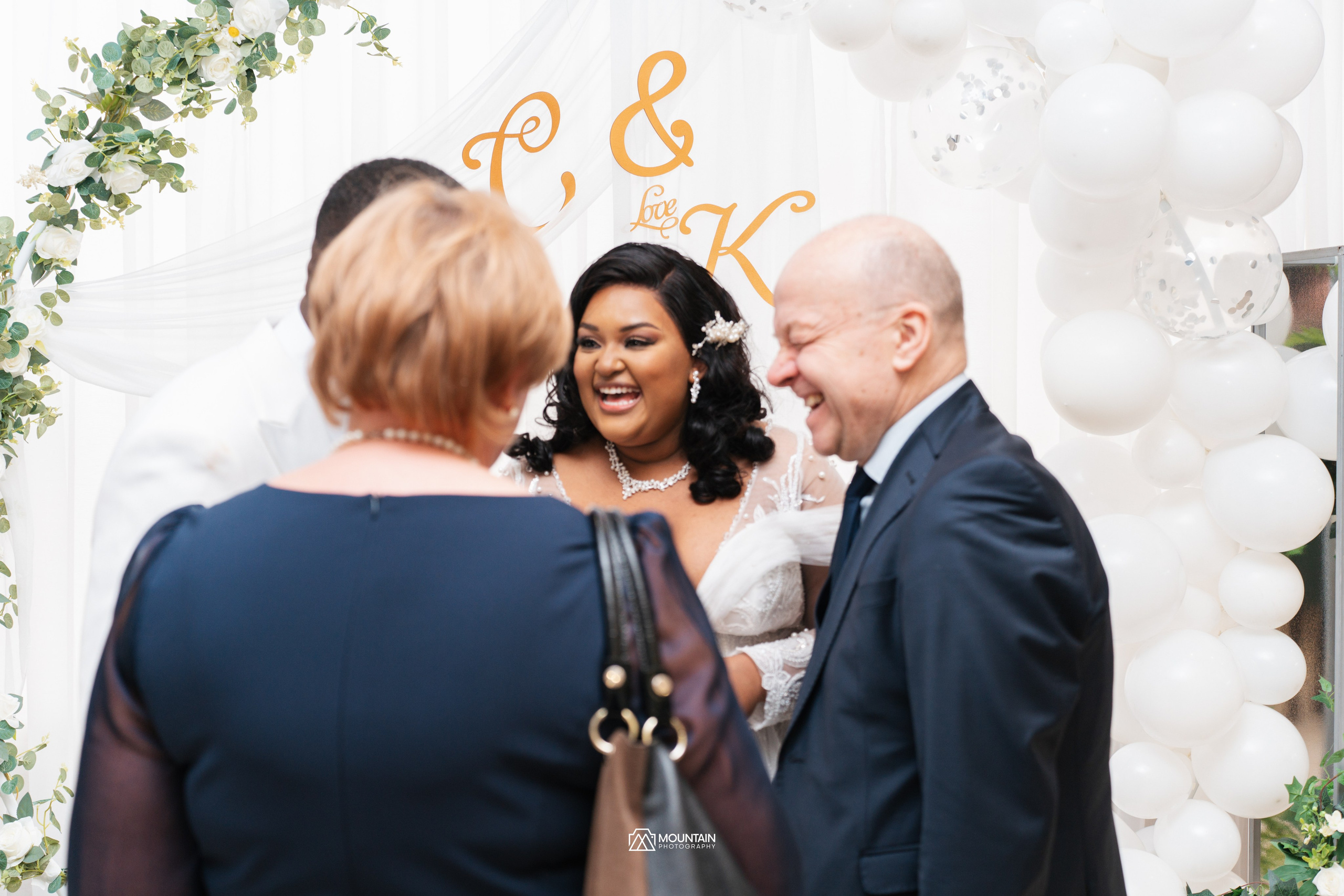 Cletus And Karabo. Я занимаюсь событийной, свадебной, товарной, студийной… фотографией