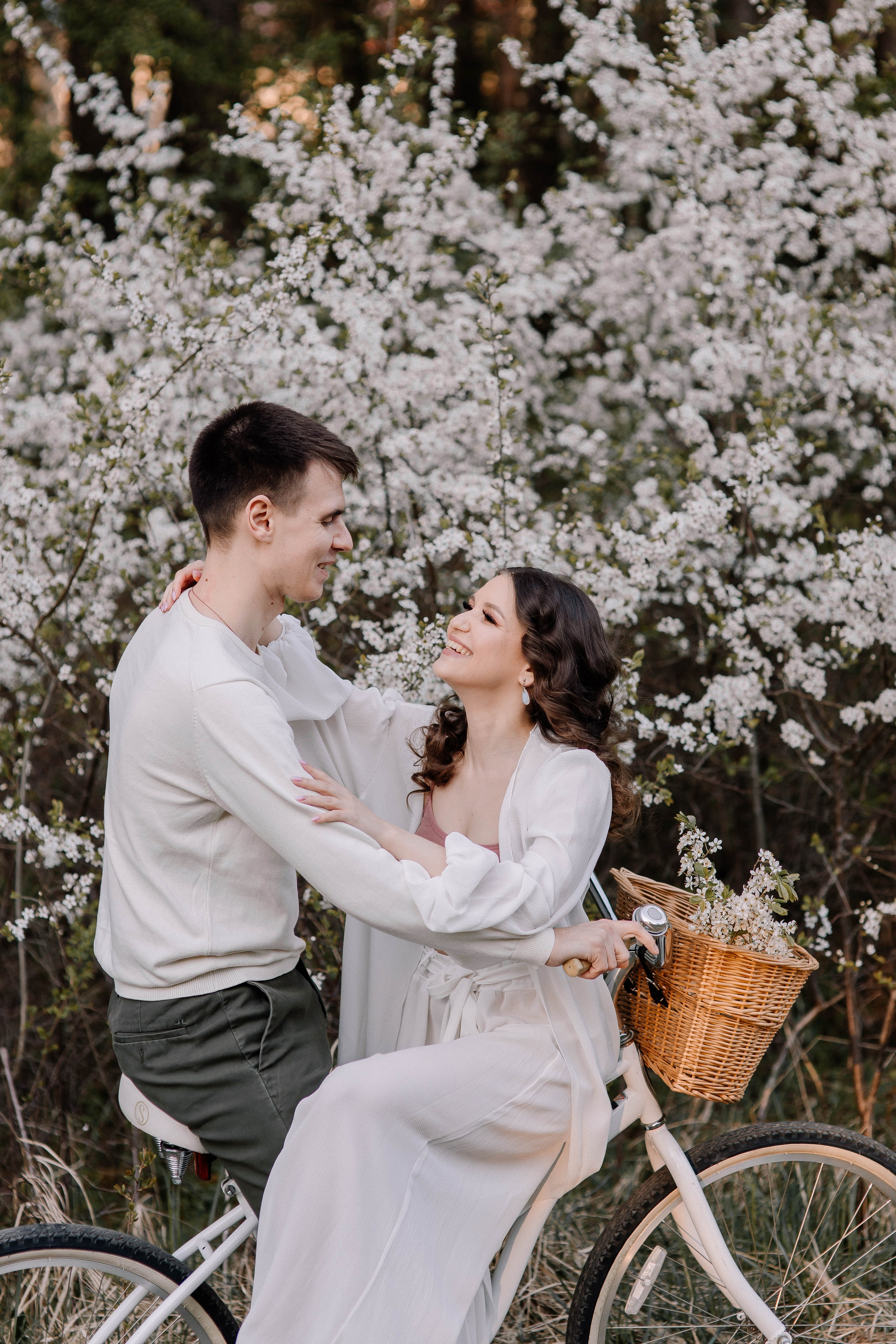 Цветение: путешествие в весну. Фотосессии Фотодни Псков СПб