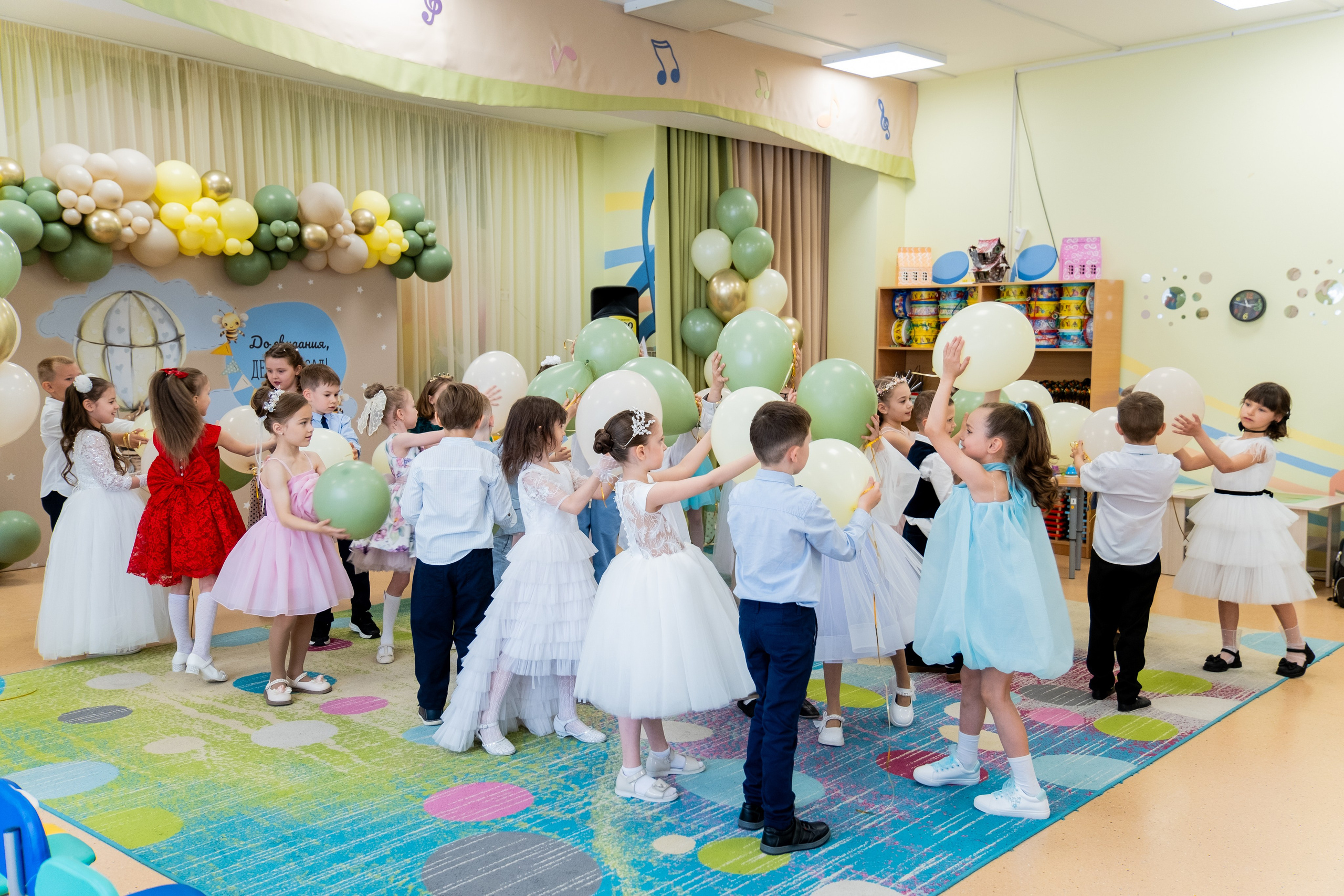 Выпускной. Профессиональный фотограф в Москве и Одинцово Родика Архип