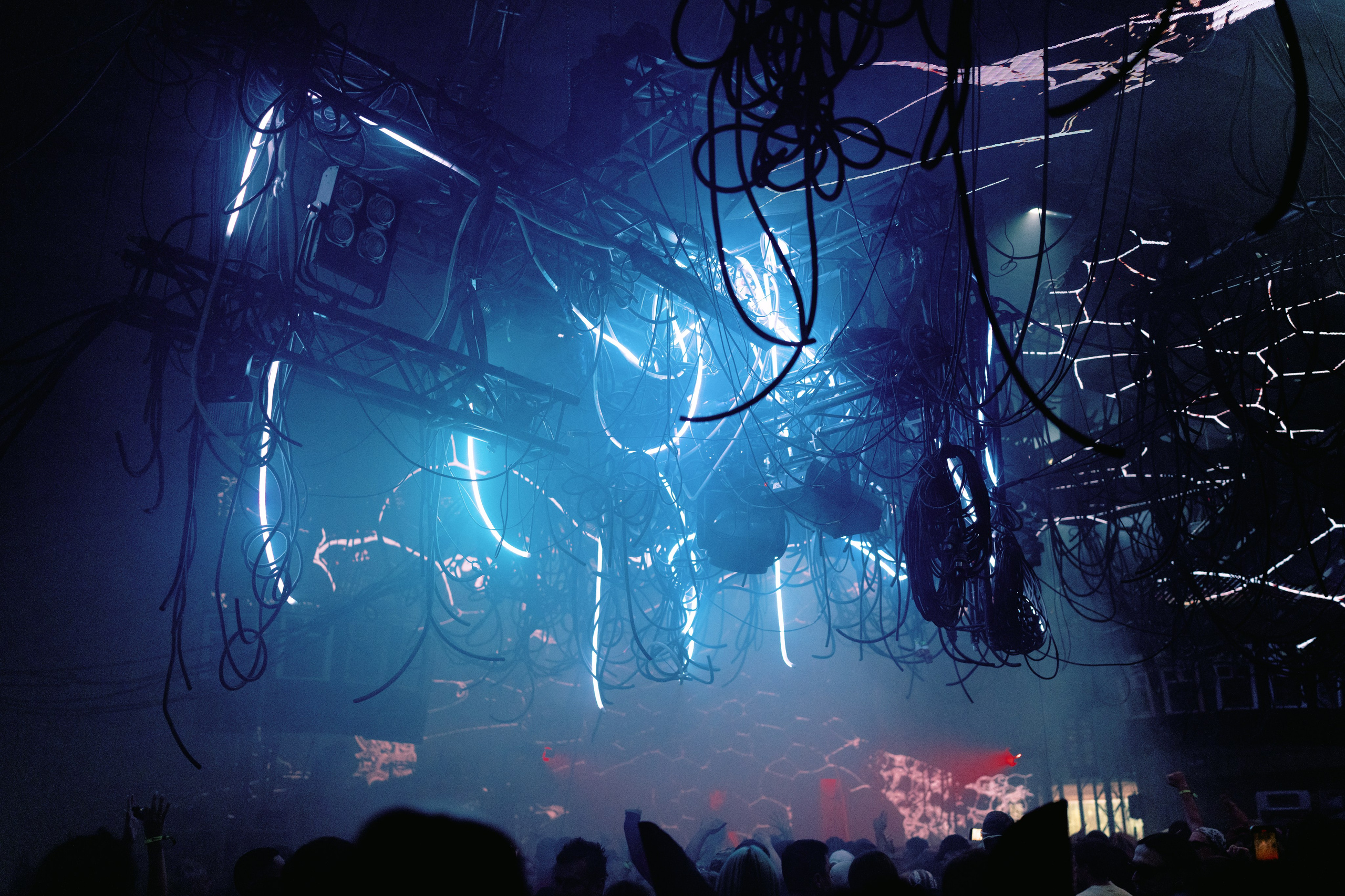 Outline 2024. @tomrus: Рустам Шагиморданов — фотограф