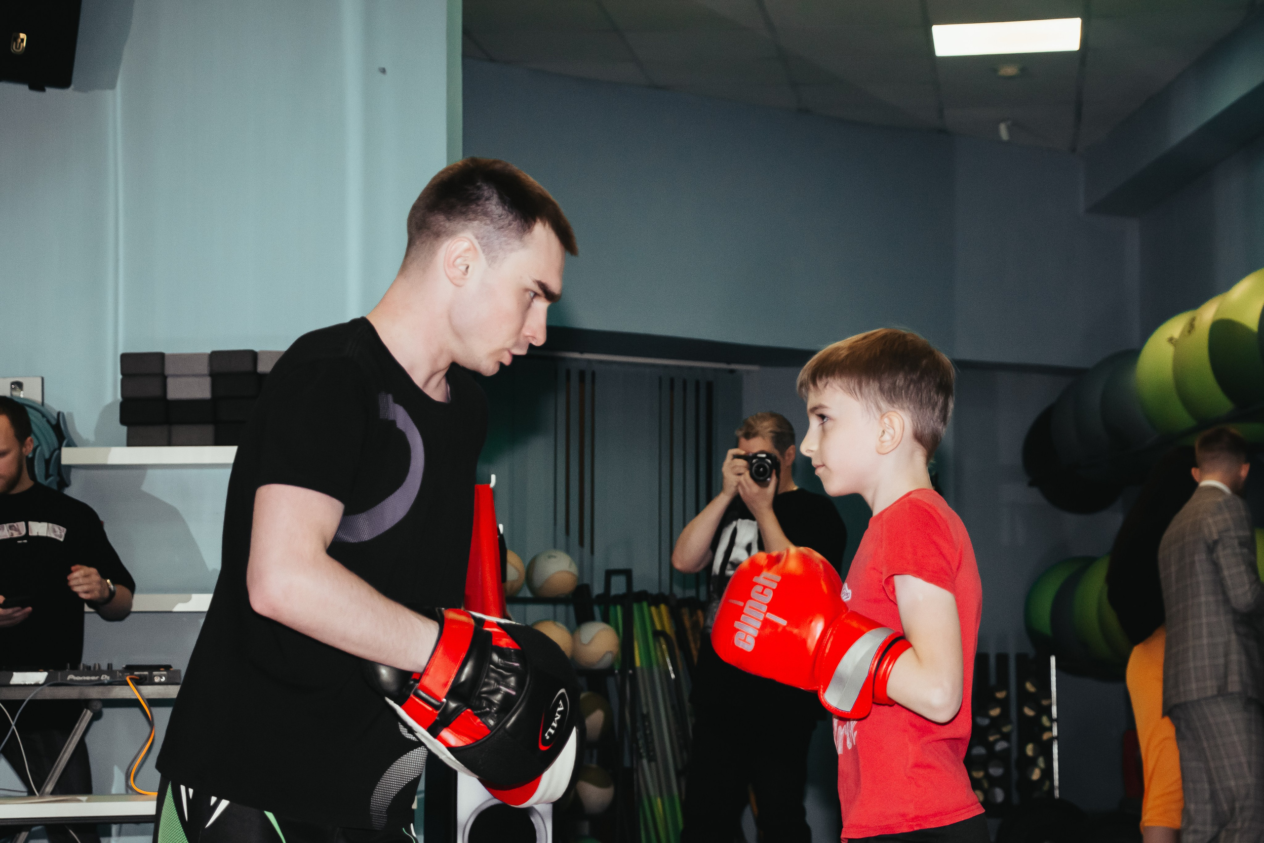 День Рождения фитнес-клуба Bright fit, репортажная съемка Екатеринбург. Фотограф в Екатеринбурге Пойгина Елена