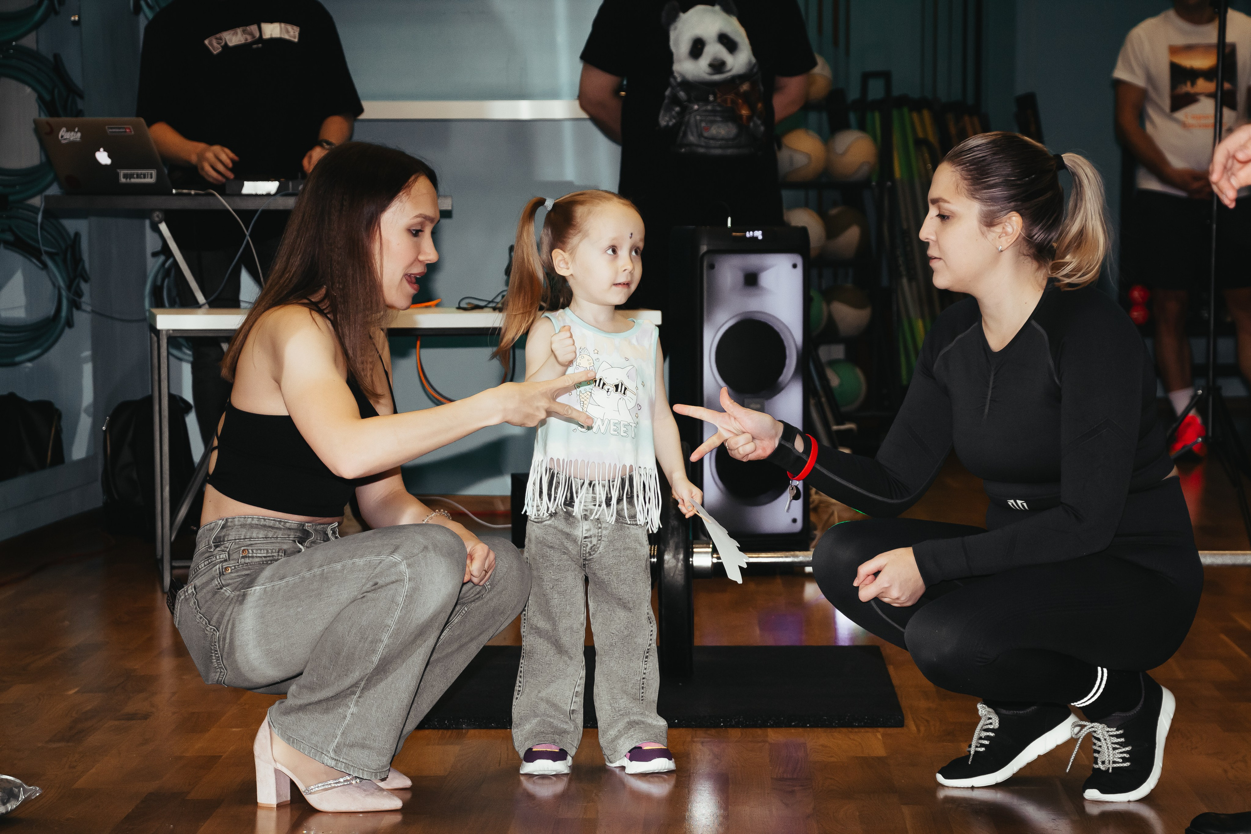 День Рождения фитнес-клуба Bright fit, репортажная съемка Екатеринбург. Фотограф в Екатеринбурге Пойгина Елена