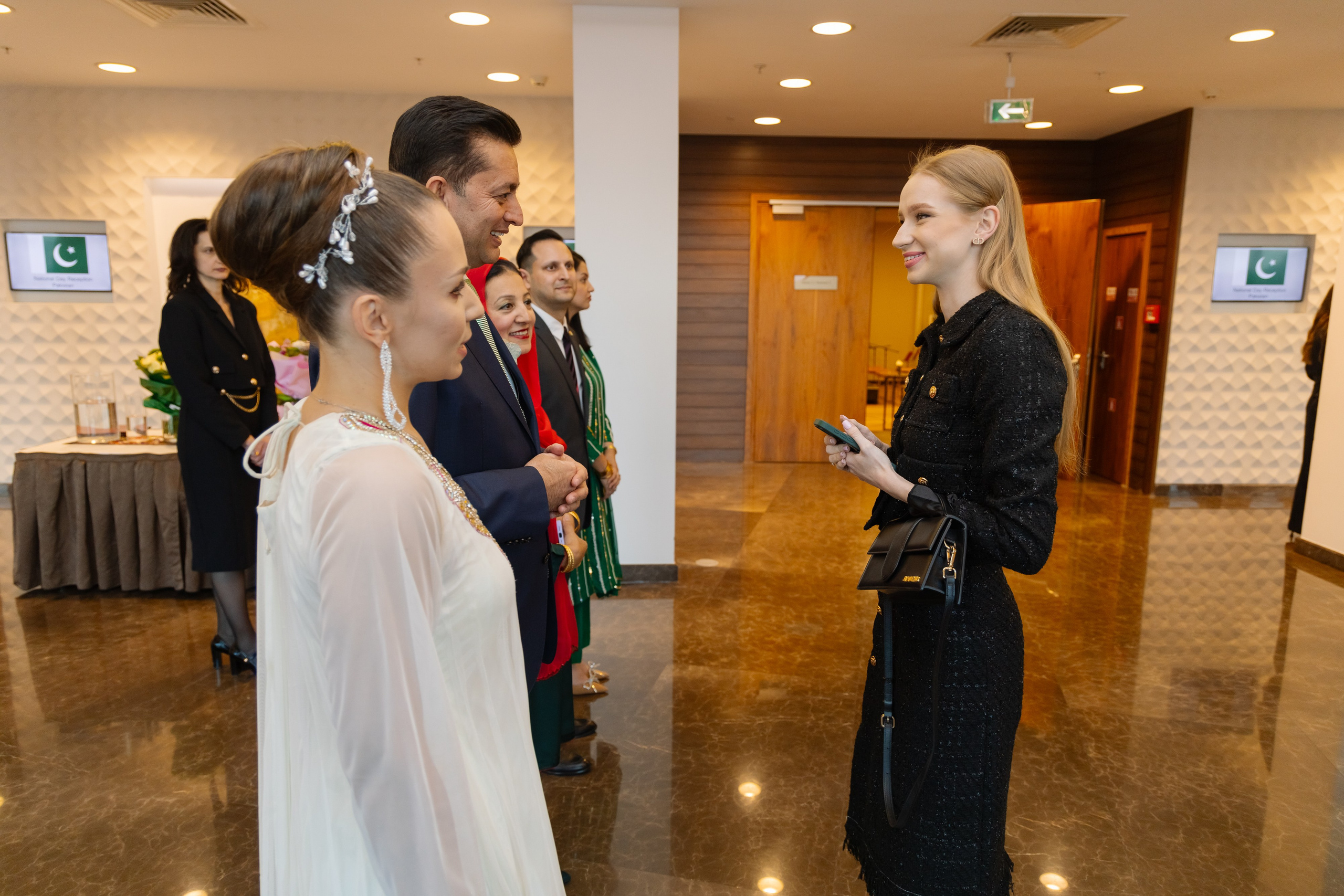 Фотосъемка делегации Пакистана в Беларуси в отеле Марриотт. Свадебный фотограф в Минске/Беларуси Сергей Спиридонов