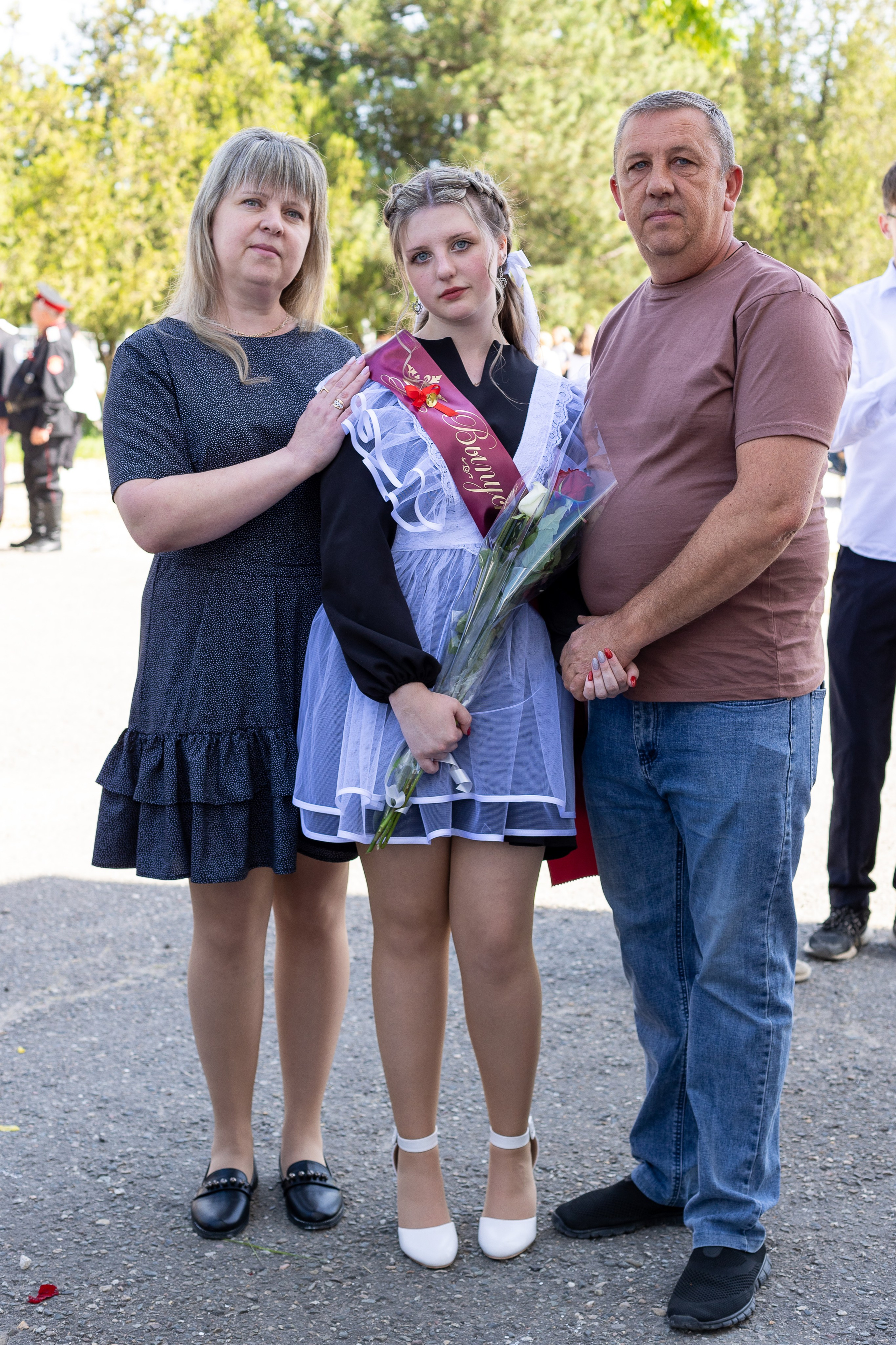 Последний звонок. Выпускные альбомы Майкоп, Краснодар Елена Золотарева