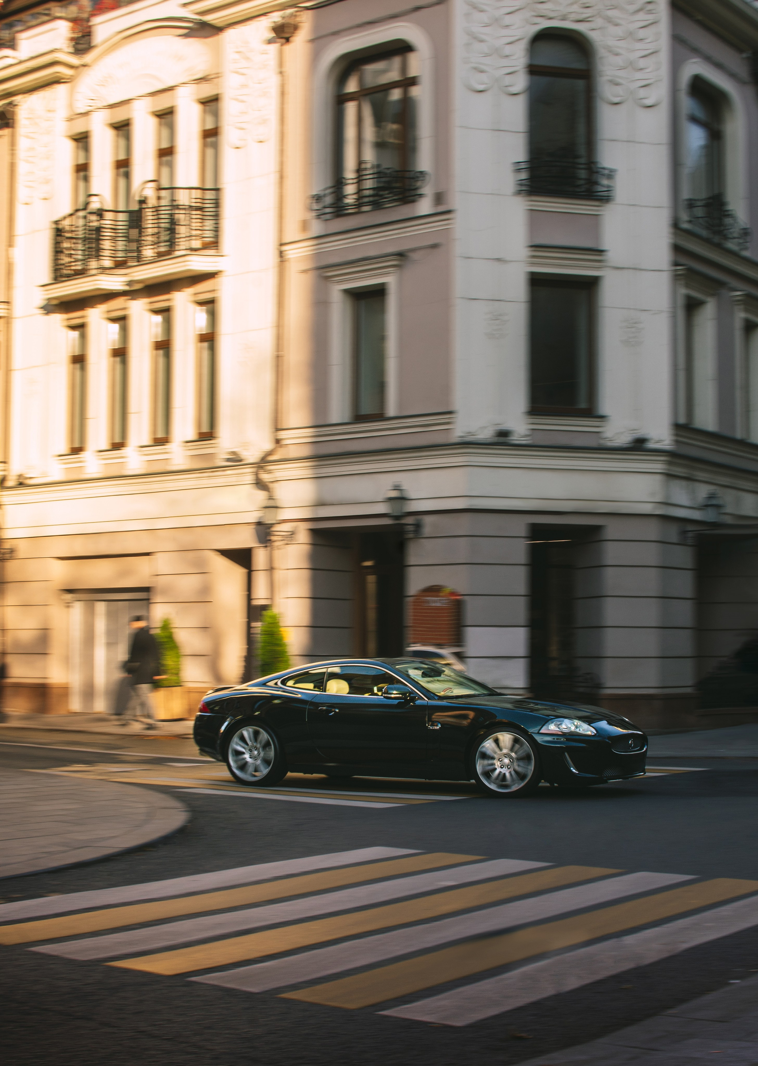 Jaguar XKR в Москве. Жуков Илья  свадебный фотограф в Москве