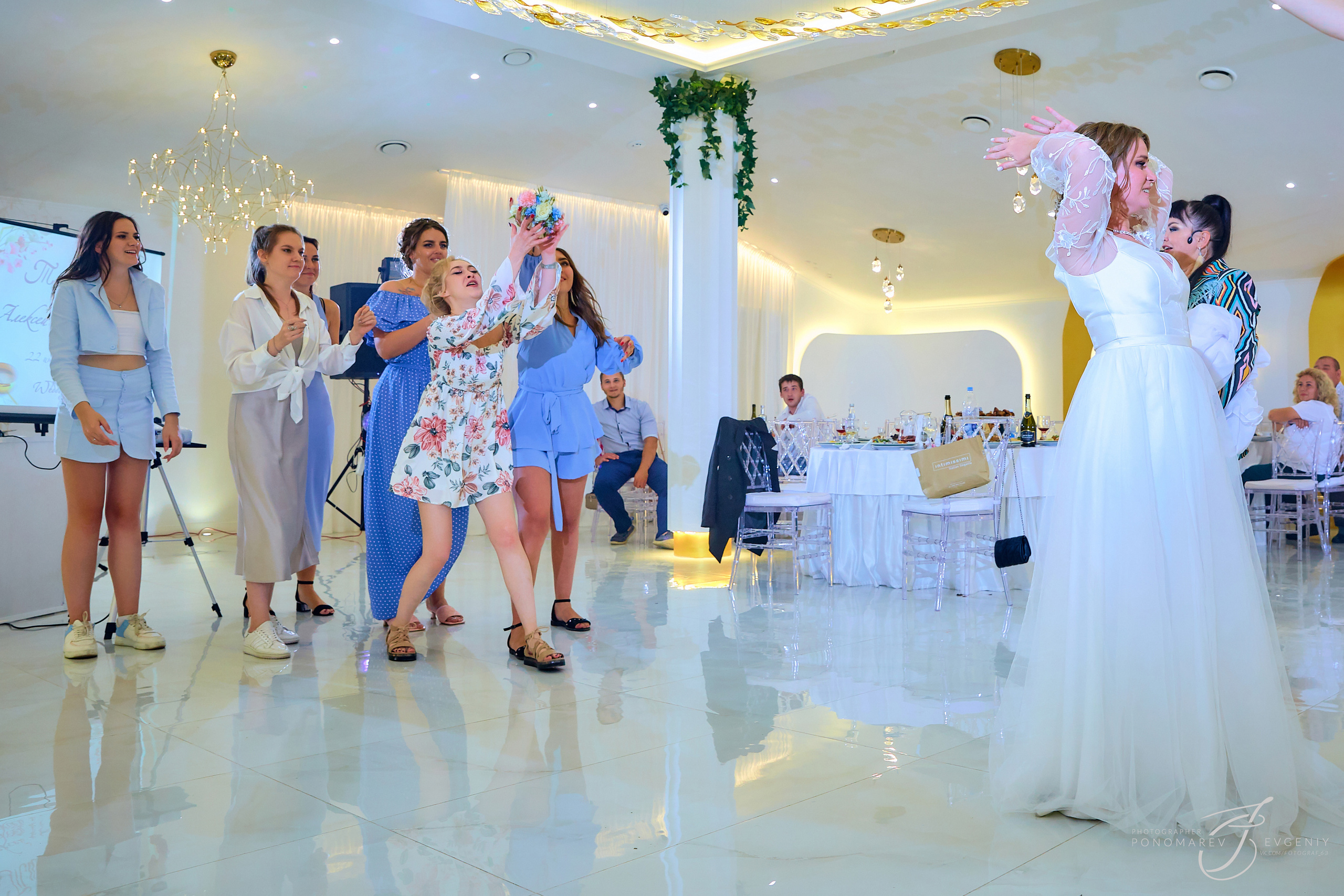 Алексей и Александра. Свадебный фотограф в Тольятти Жигулевске и Самаре Пономарев Евгений