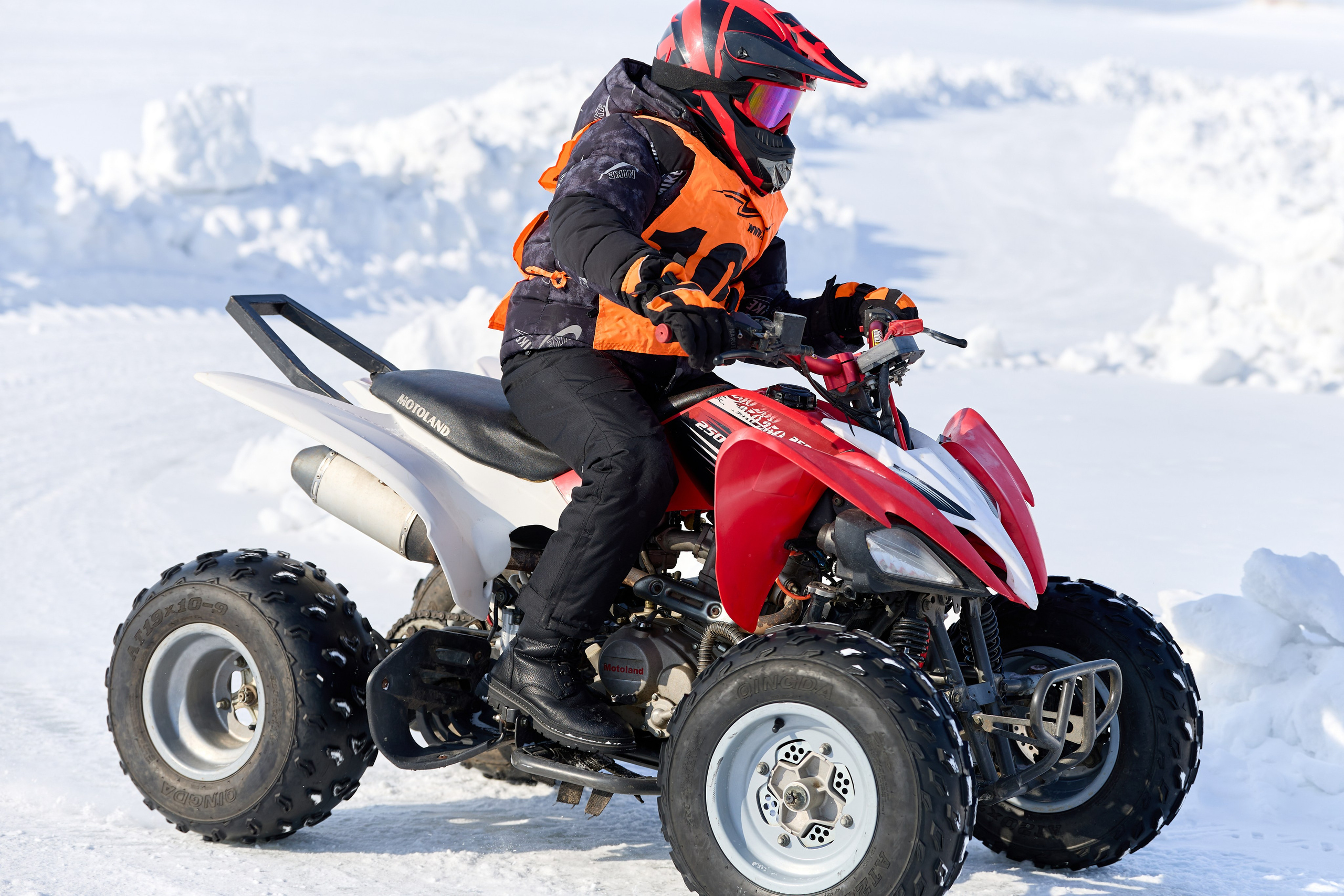 Топим Лёд — 2026. Соревнования на квадроциклах. Фотограф в Новосибирске Алена Скокова