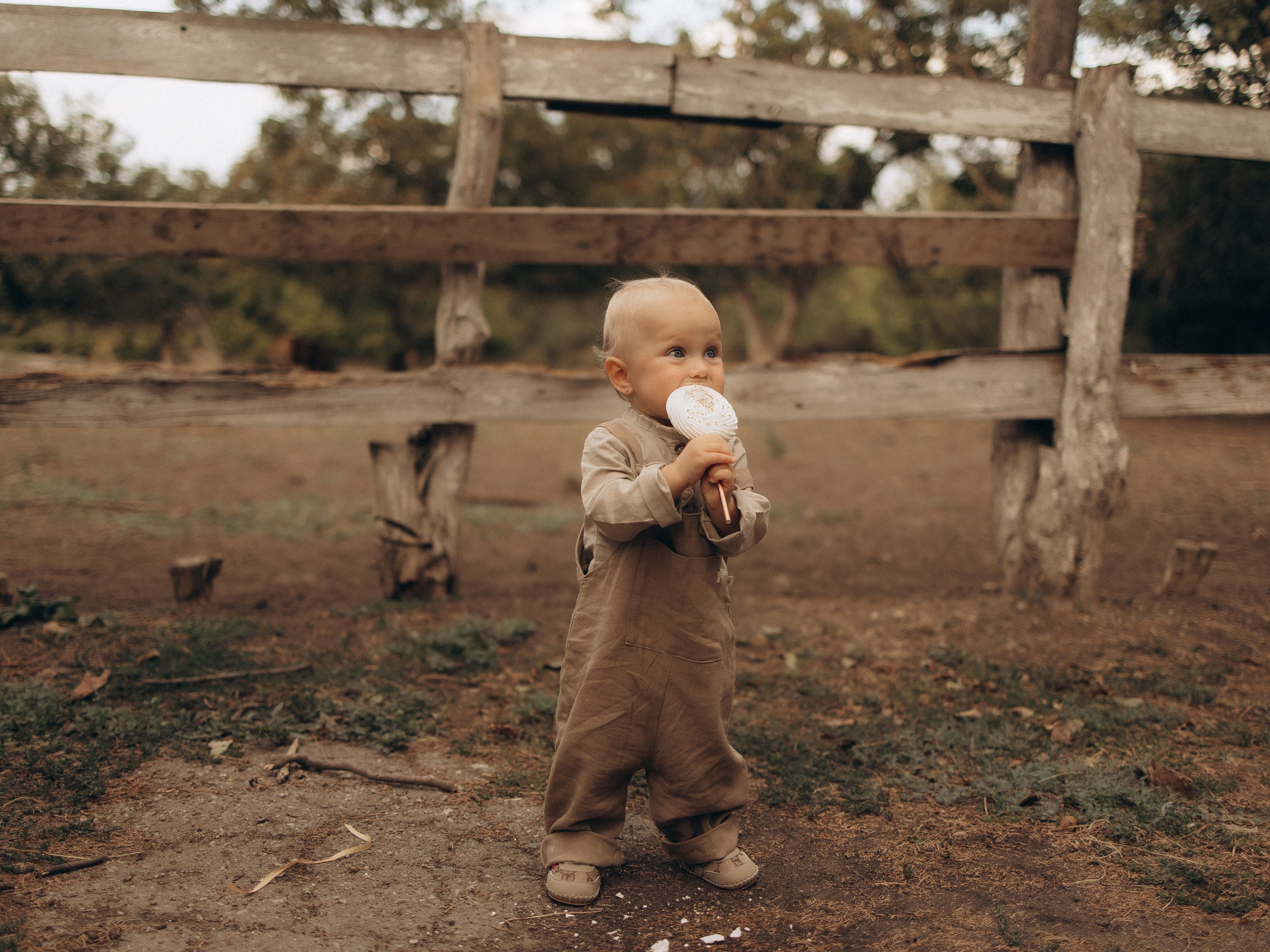 Мама с дочкой. Конюшня. Семейный фотограф в Краснодаре Храмова Анна