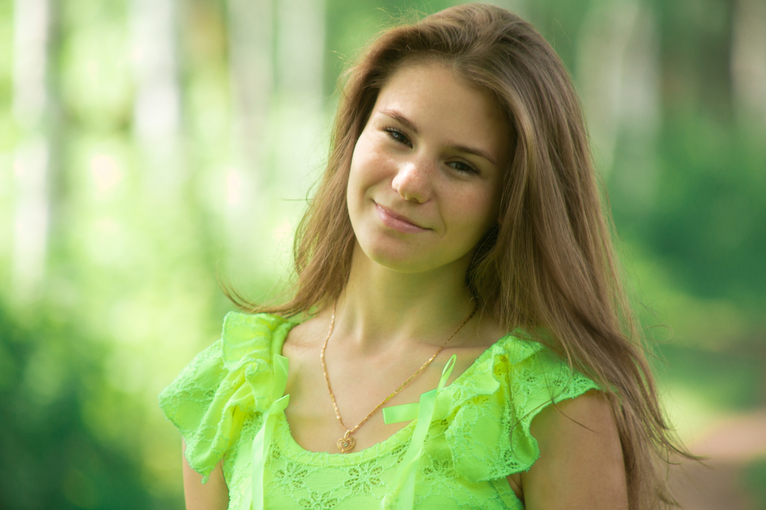 Катя. Летний портрет. Фотограф Пермь. Фотосессия в фотостудии Перми и на свежем воздухе