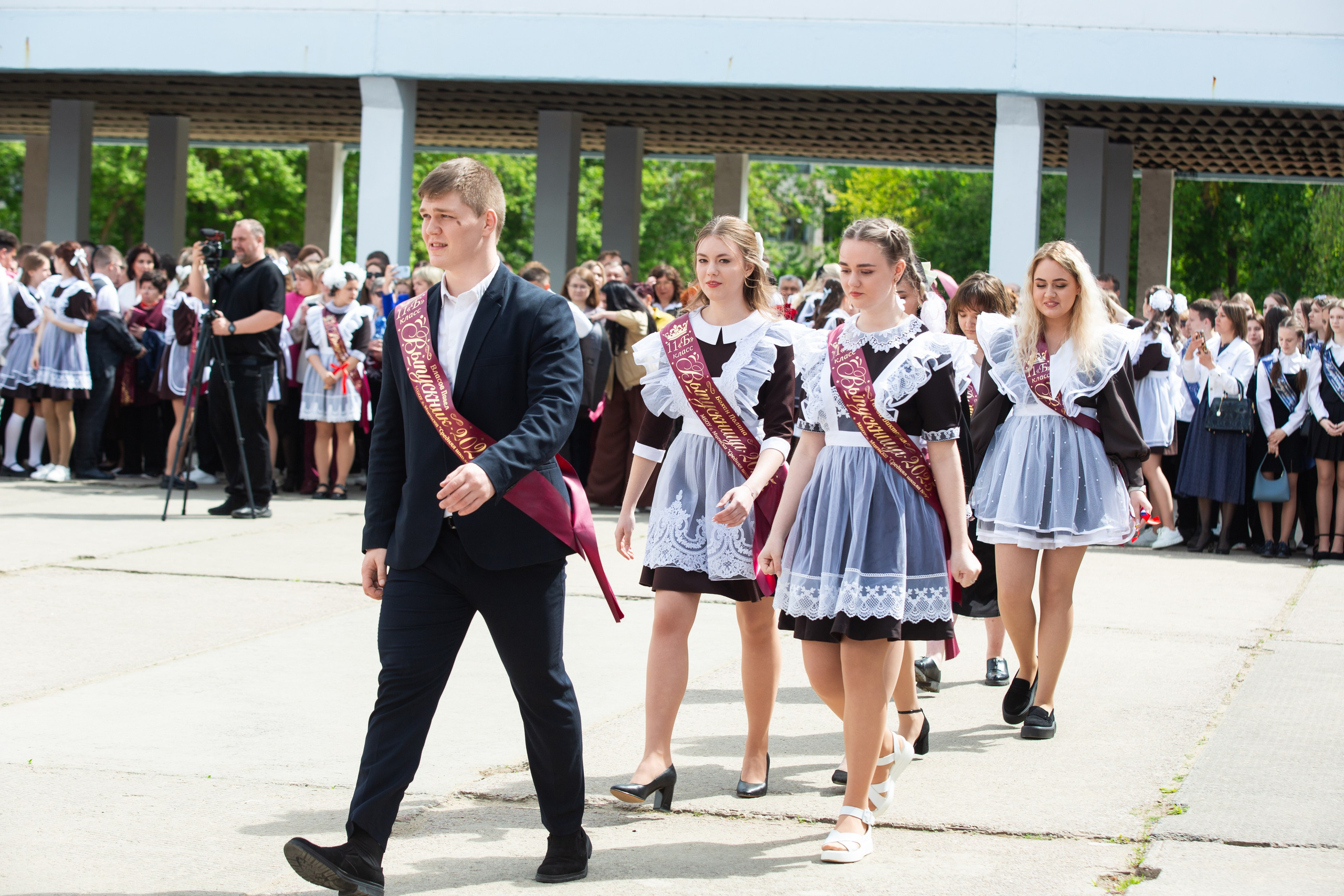 ПОСЛЕДНИЙ ЗВОНОК 2025 9 ШКОЛА Г. МЦЕНСК. Профессиональный фотограф в Мценске и Орловской области