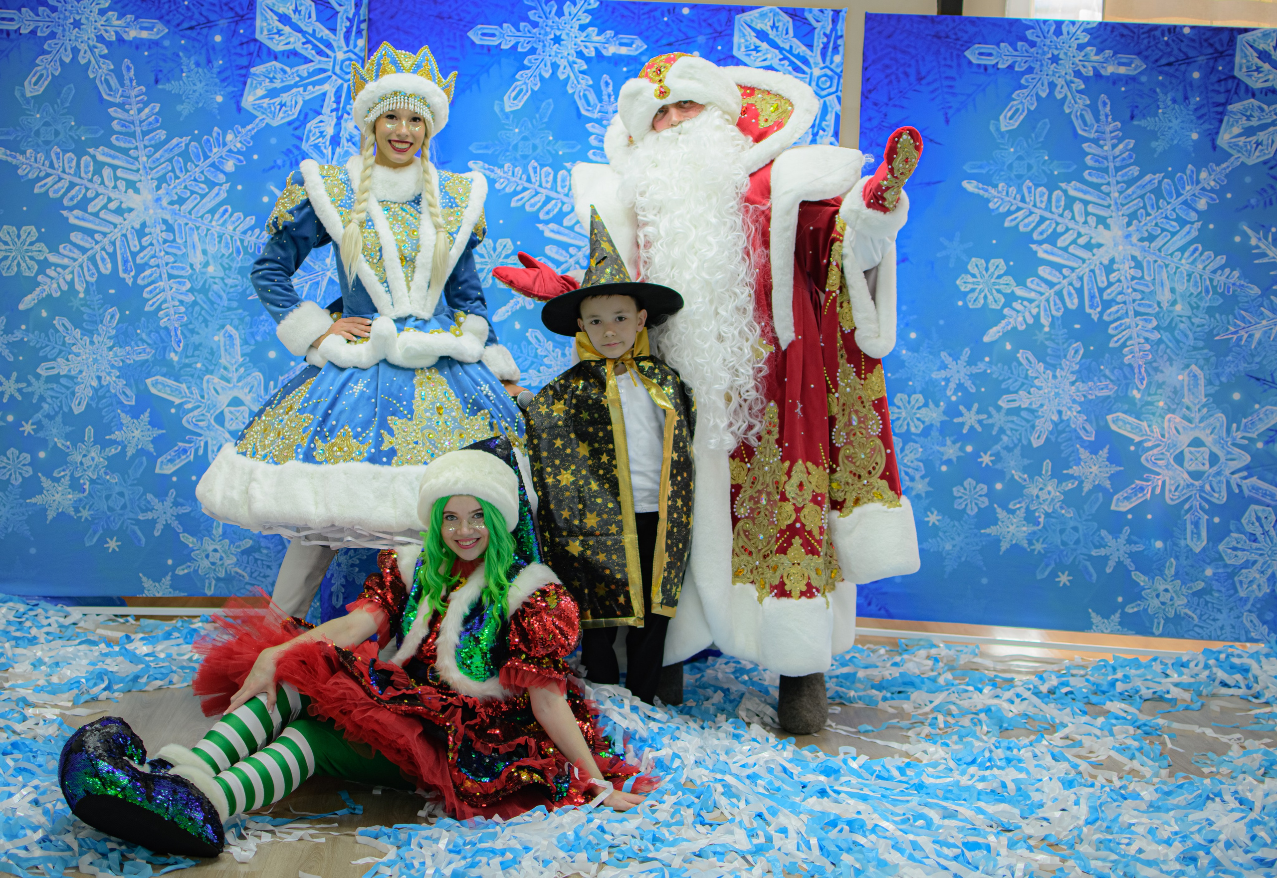 HAPPY NEW YEAR. Photokarish