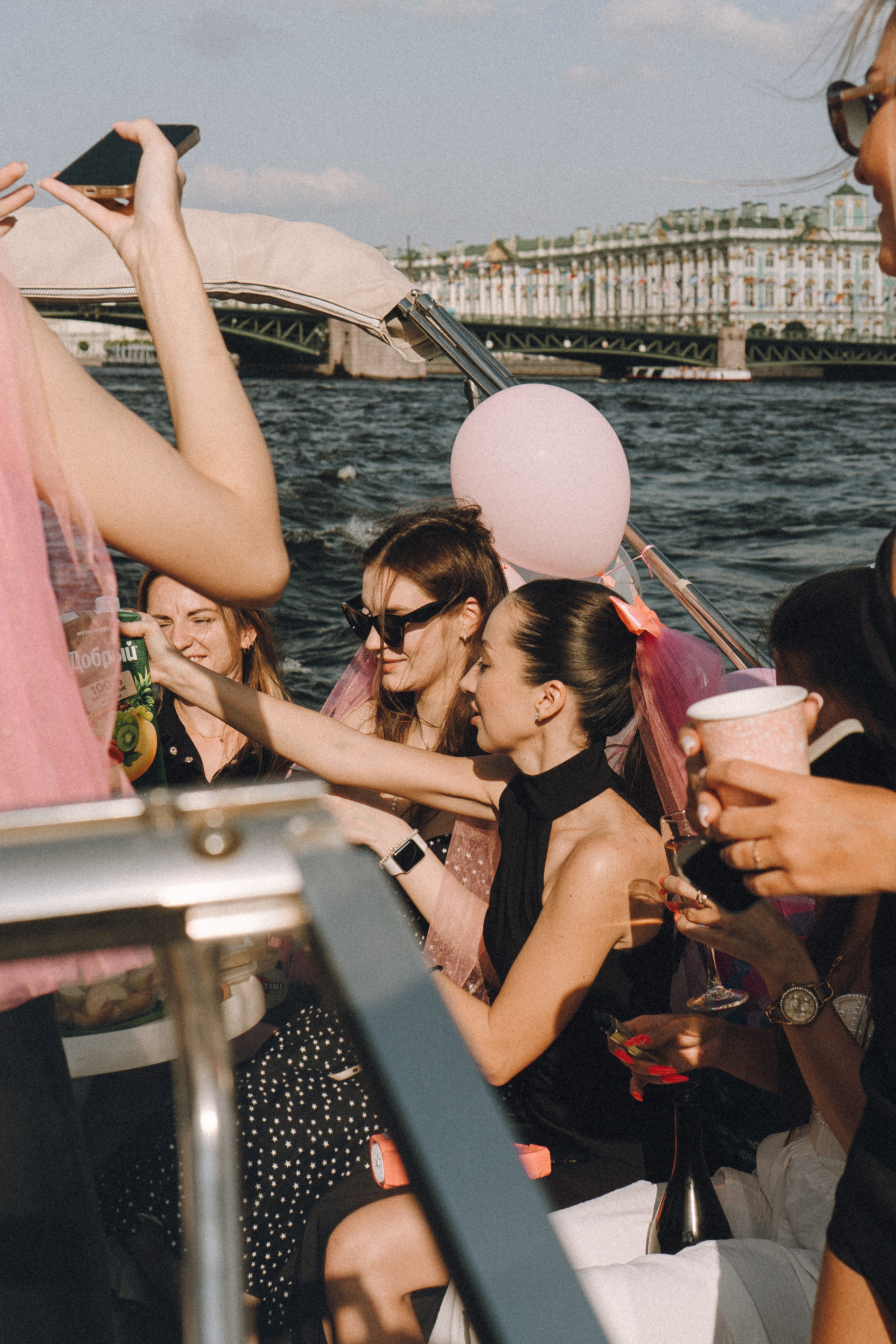 ДЕВИЧНИК НА КАТЕРЕ. Профессиональный фотограф, Санкт-Петербург — Виктория Богомолова