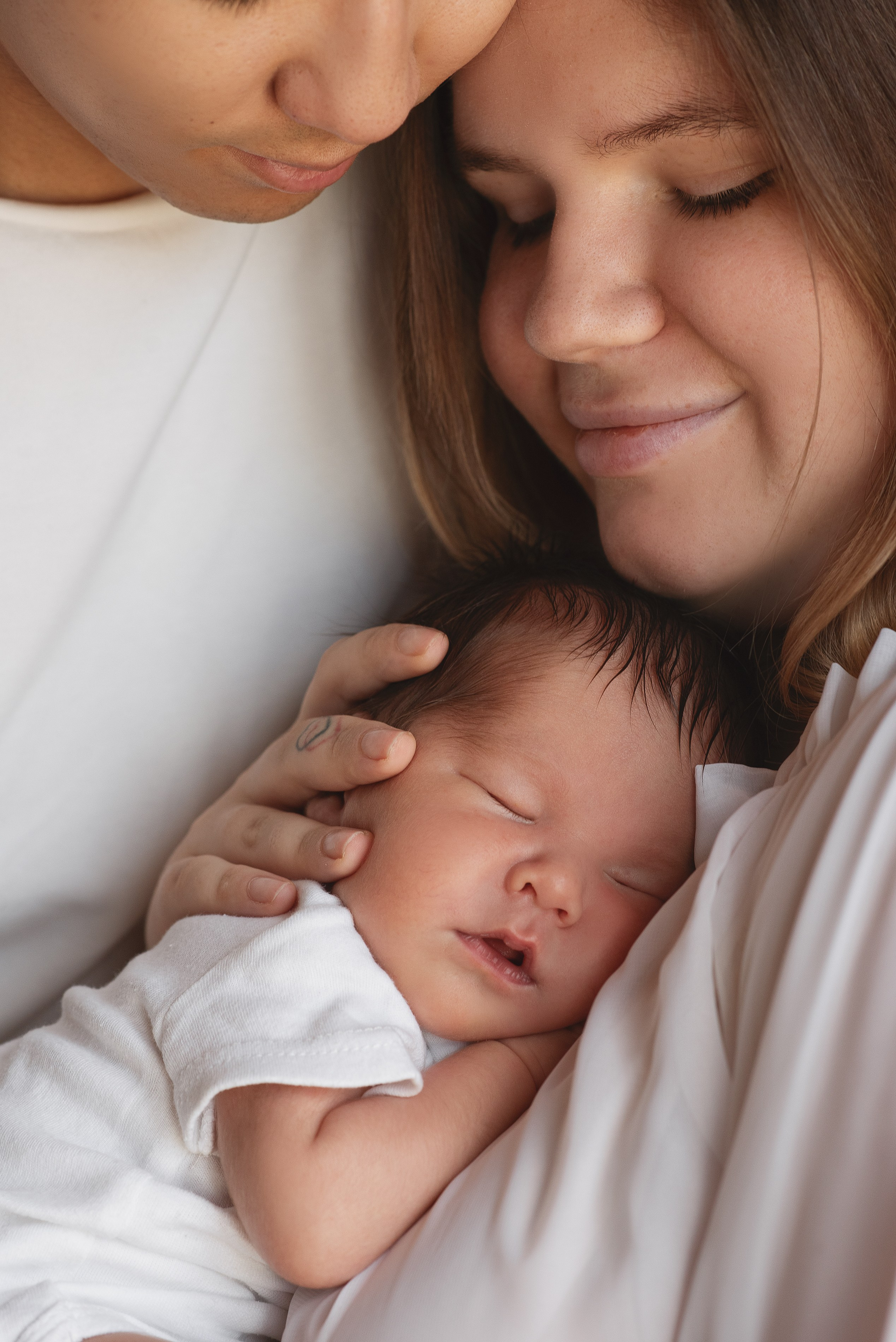 Семейная фотосессия с новорожденным Эрнест. Семейный фотограф в Южно-Сахалинске Анастасия Лимарева