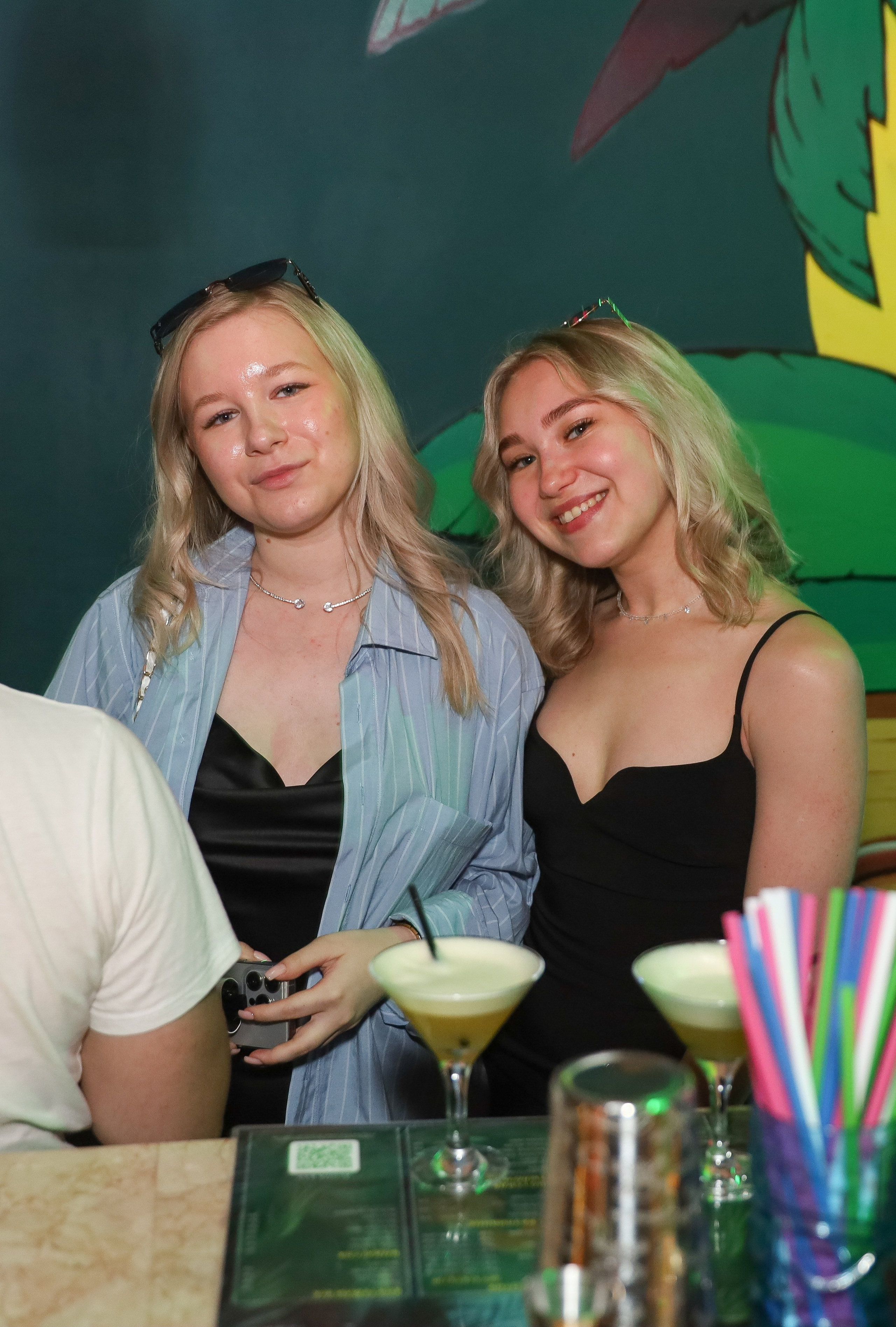 Вечеринки ALOHA BAR. Фотограф мероприятий Ирина Каширина