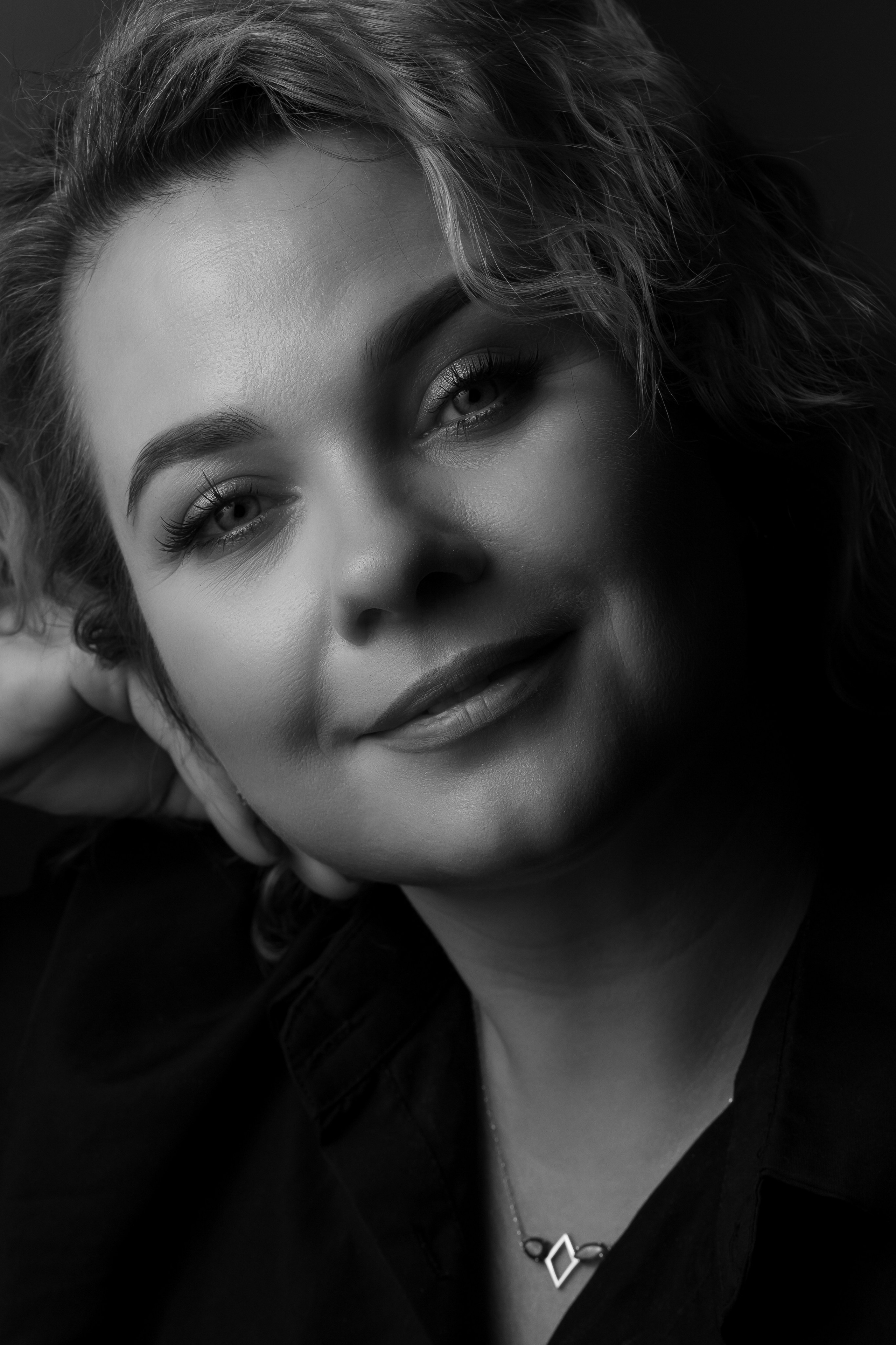 ЧБ портреты. Фотостудия Алматы. Фотосъемка Алматы. Фотосессия Алматы. Фотокурсы. Обучение фотографии. Аренда студии