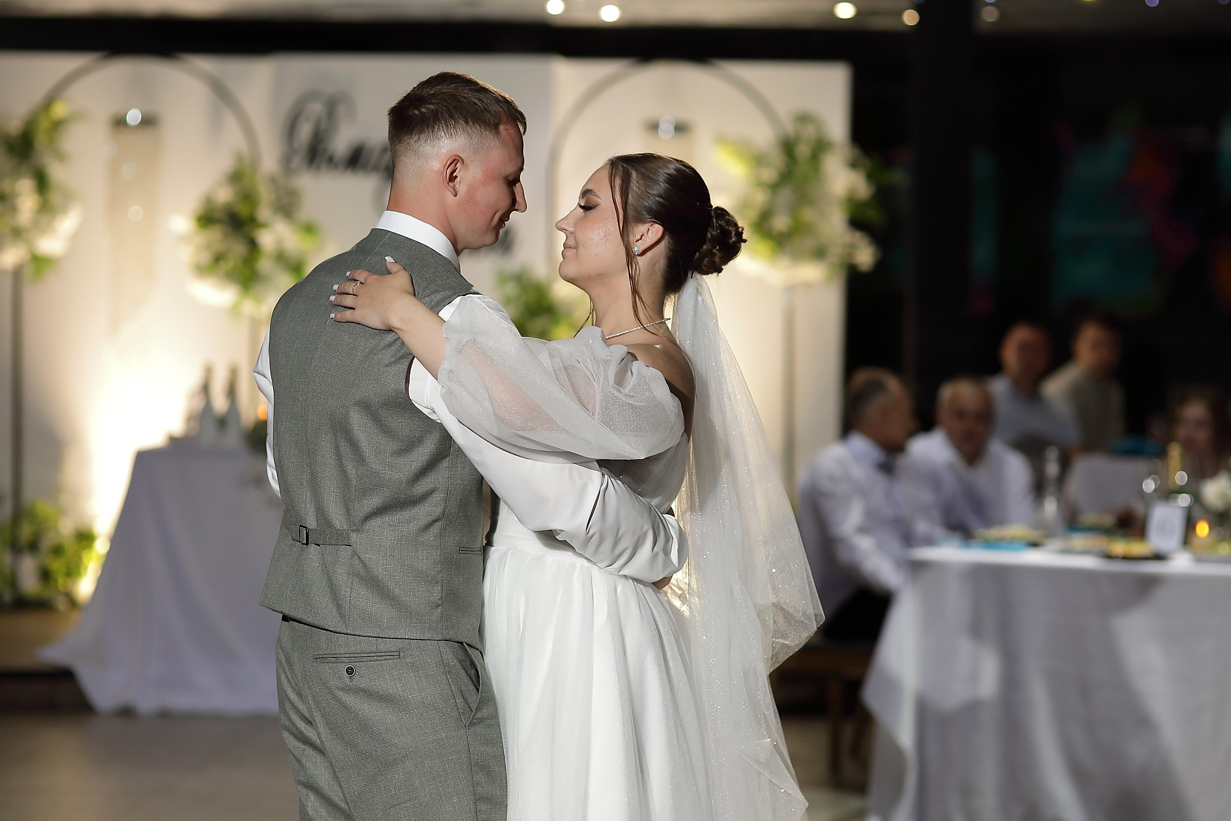 Роман и Софья. Свадебный и семейный фотограф и видеограф в Екатеринбурге Полянские Тимур и Анастасия