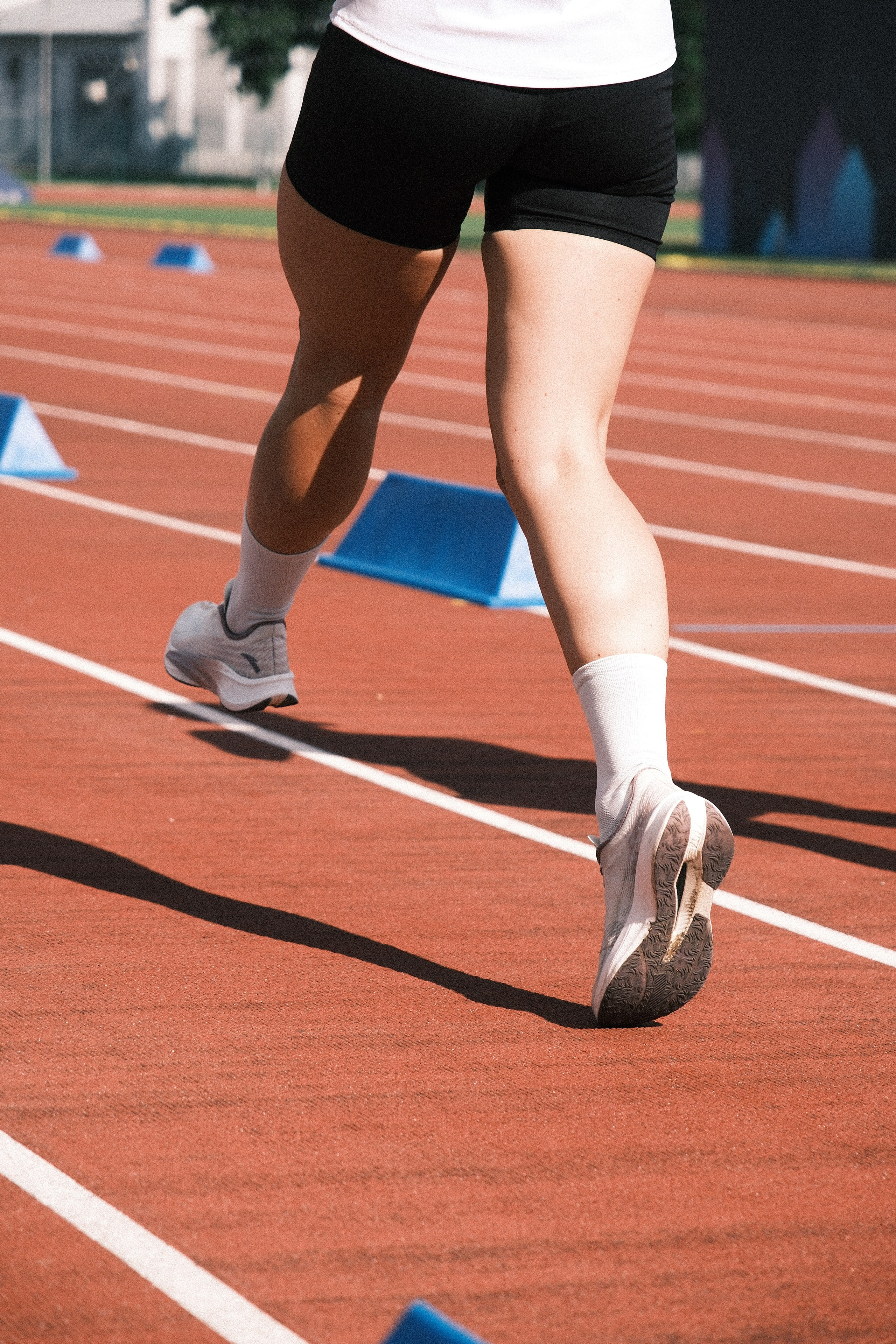 «Сбежим?». M. Neizvestniy — уличная и спортивная фотография