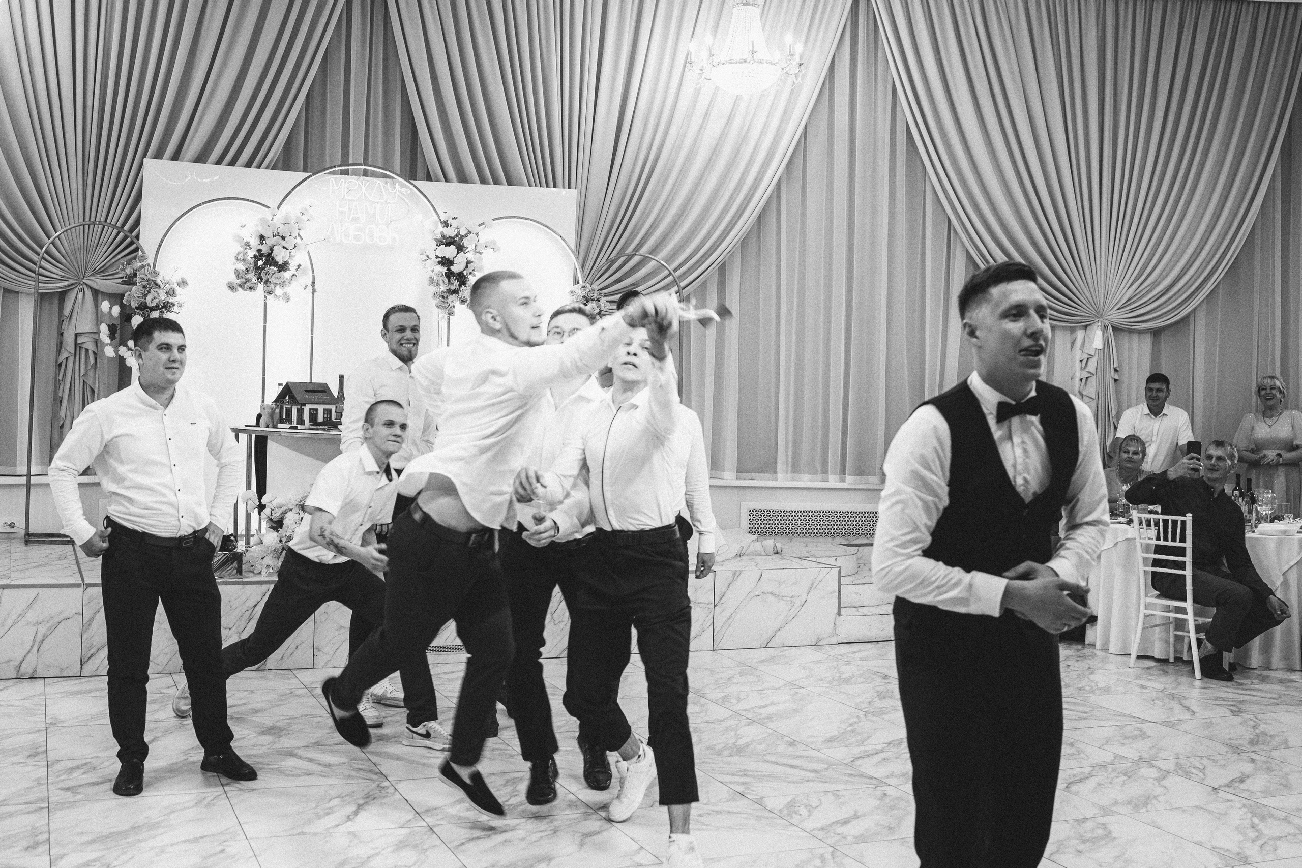 Артём & Ксения. Свадебный фотограф в Челябинске Оксана Мишакова