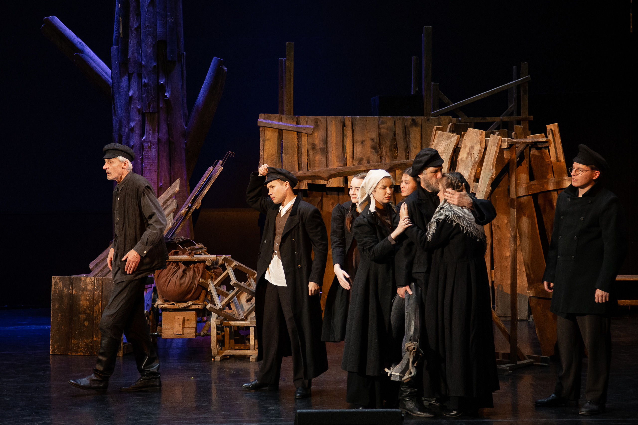 Поминальная молитва. Свадебный Семейный Репортажный фотограф в Москве